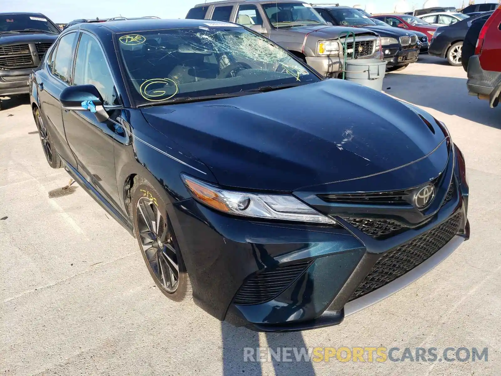 1 Photograph of a damaged car 4T1B61HK6KU258887 TOYOTA CAMRY 2019