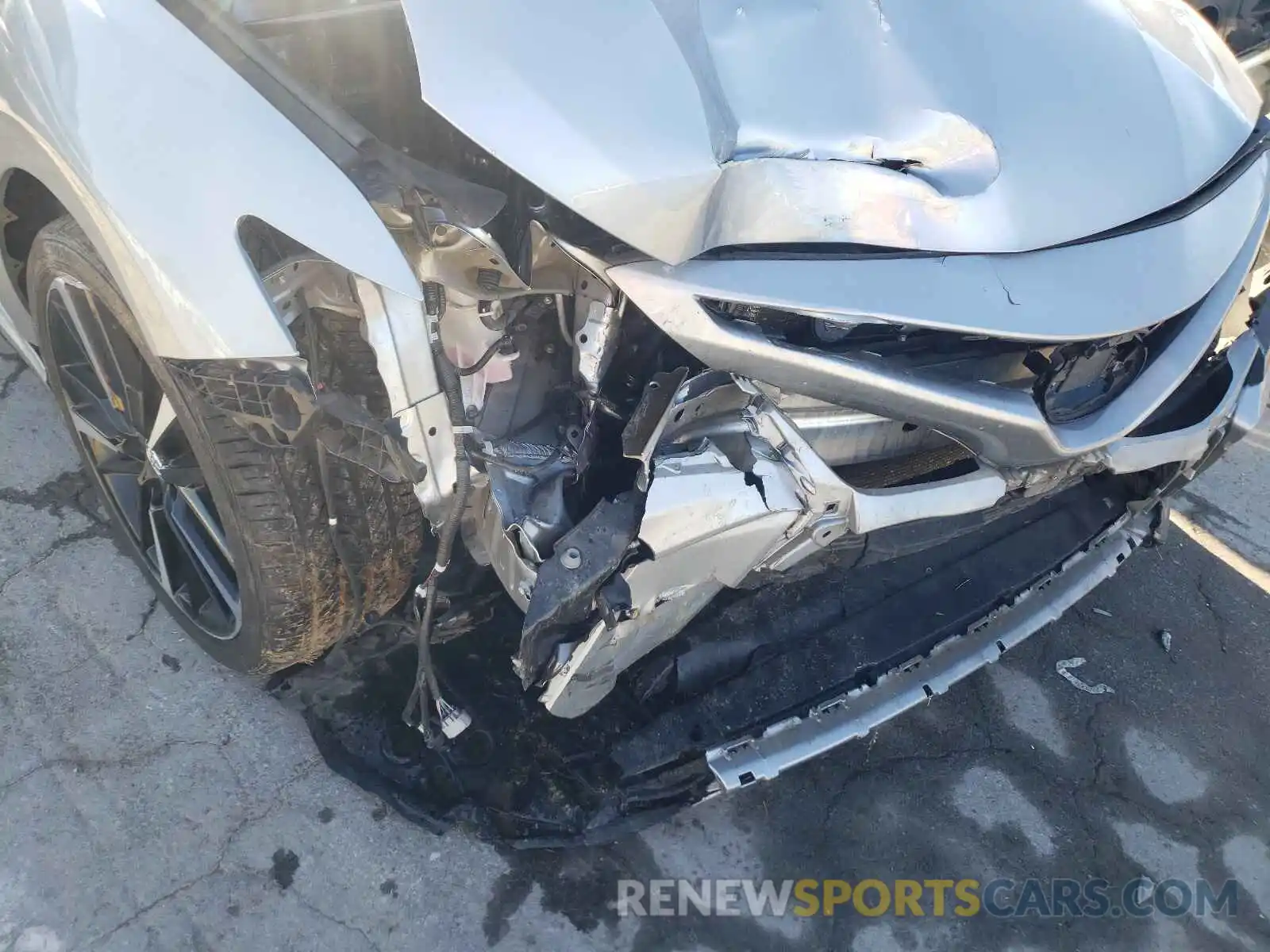 9 Photograph of a damaged car 4T1B61HK6KU259893 TOYOTA CAMRY 2019