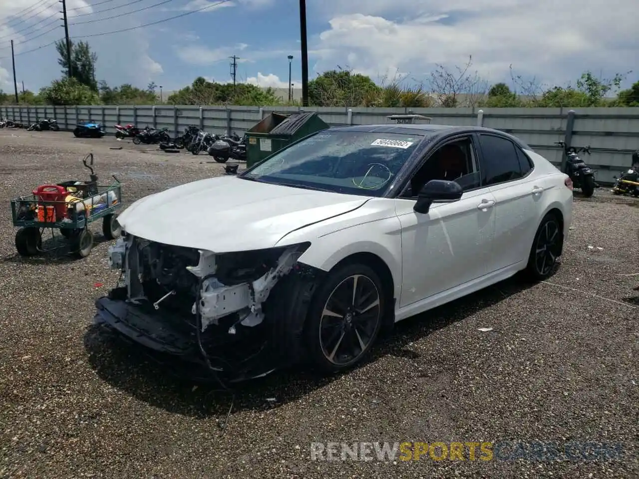 2 Photograph of a damaged car 4T1B61HK6KU268691 TOYOTA CAMRY 2019