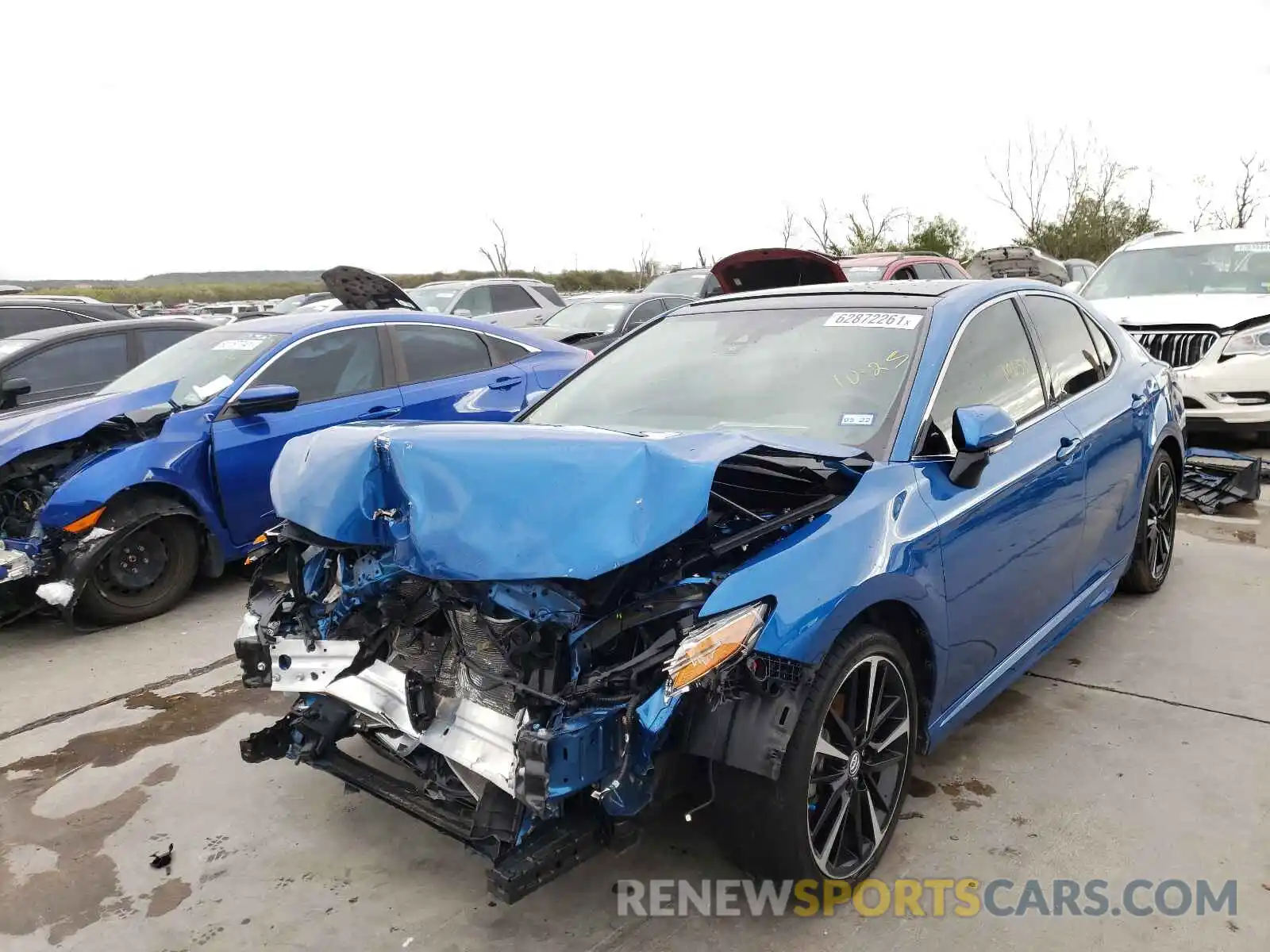 2 Photograph of a damaged car 4T1B61HK6KU270828 TOYOTA CAMRY 2019