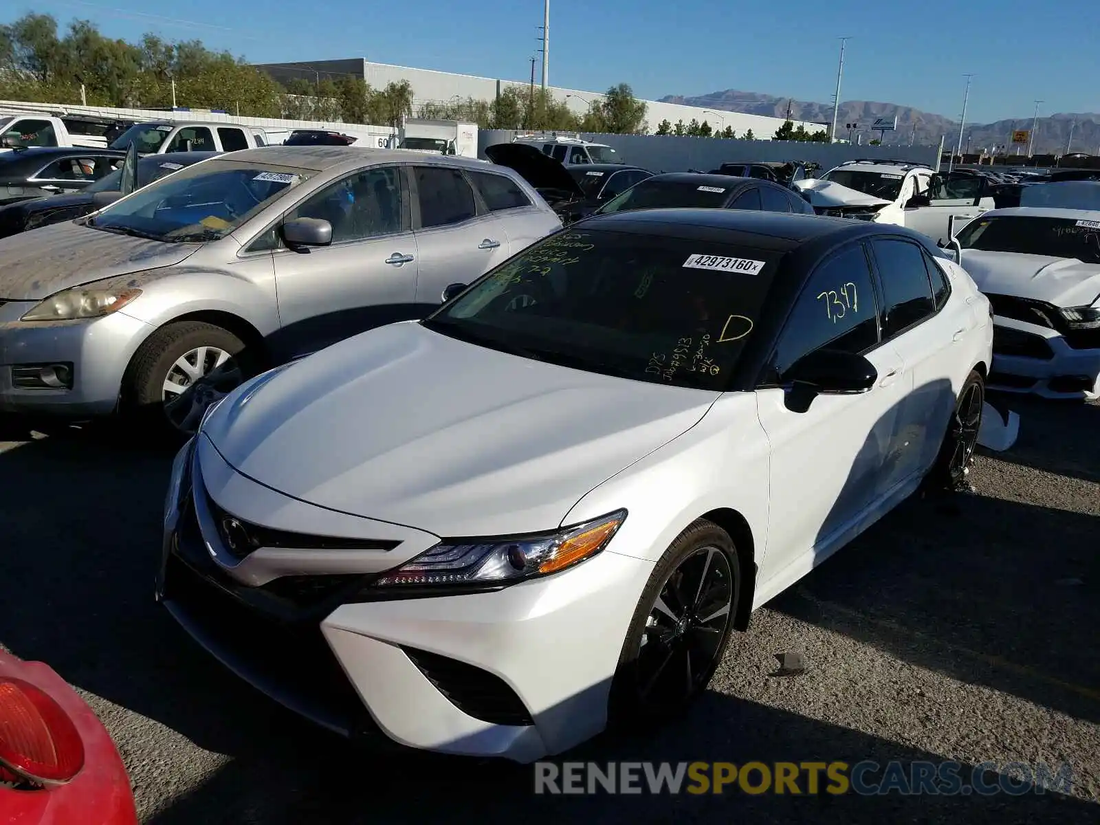 2 Photograph of a damaged car 4T1B61HK6KU280548 TOYOTA CAMRY 2019