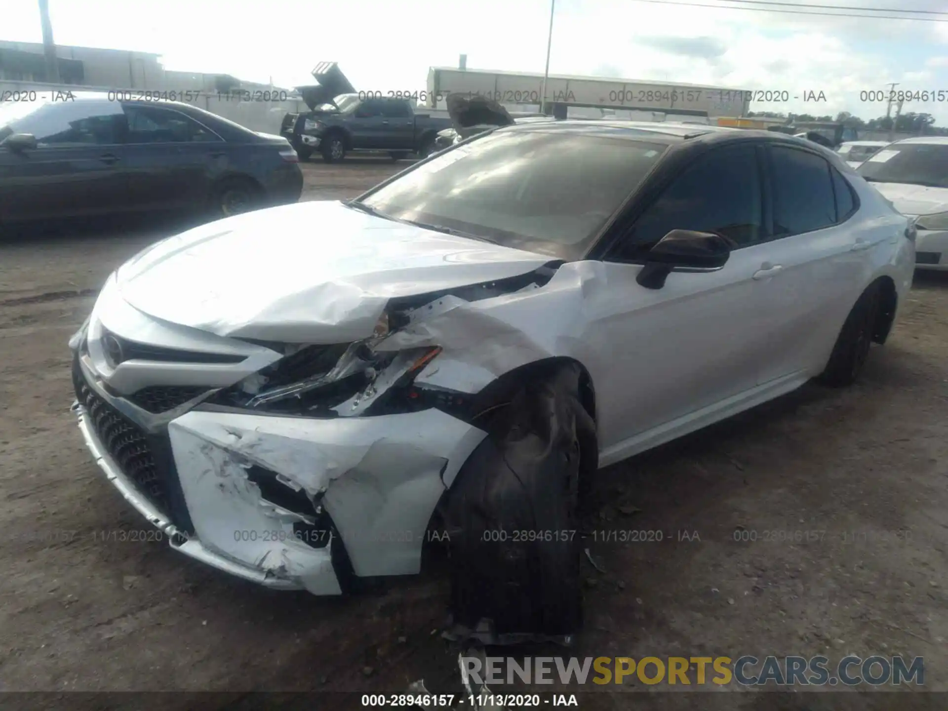 2 Photograph of a damaged car 4T1B61HK6KU281103 TOYOTA CAMRY 2019