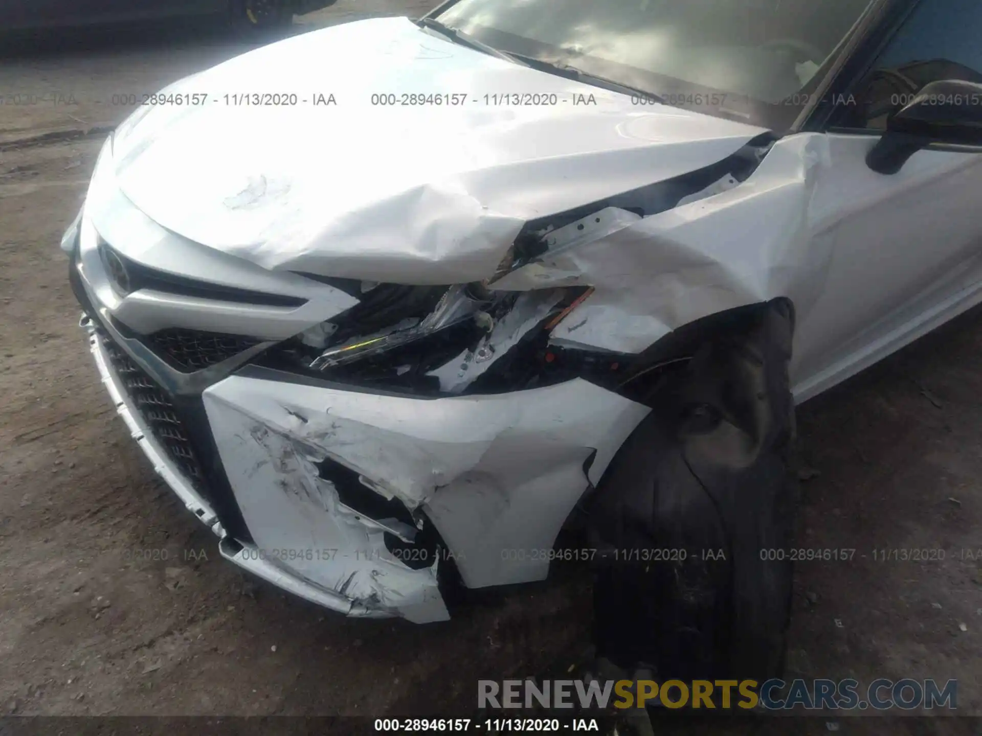 6 Photograph of a damaged car 4T1B61HK6KU281103 TOYOTA CAMRY 2019