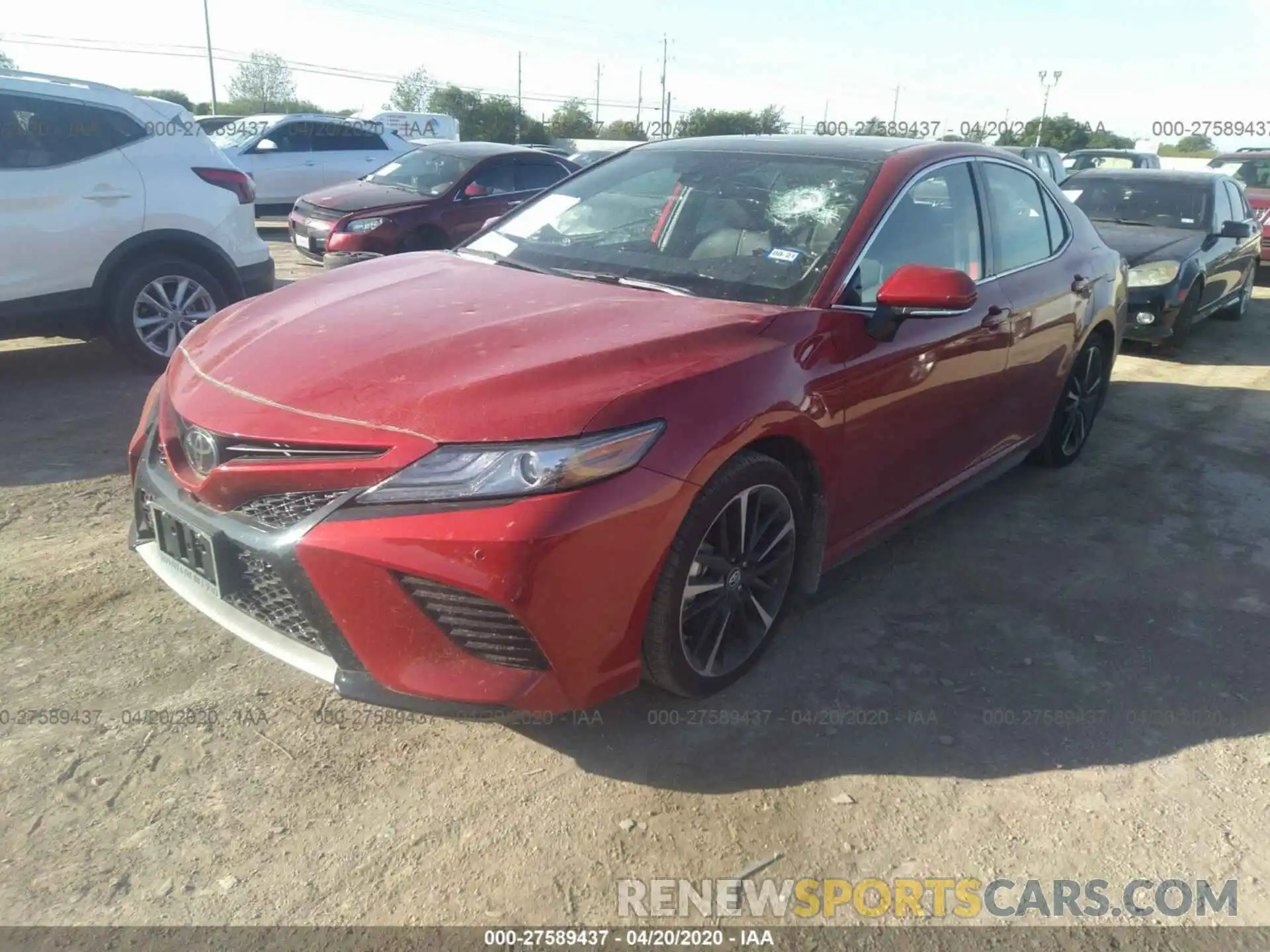 2 Photograph of a damaged car 4T1B61HK6KU285524 TOYOTA CAMRY 2019