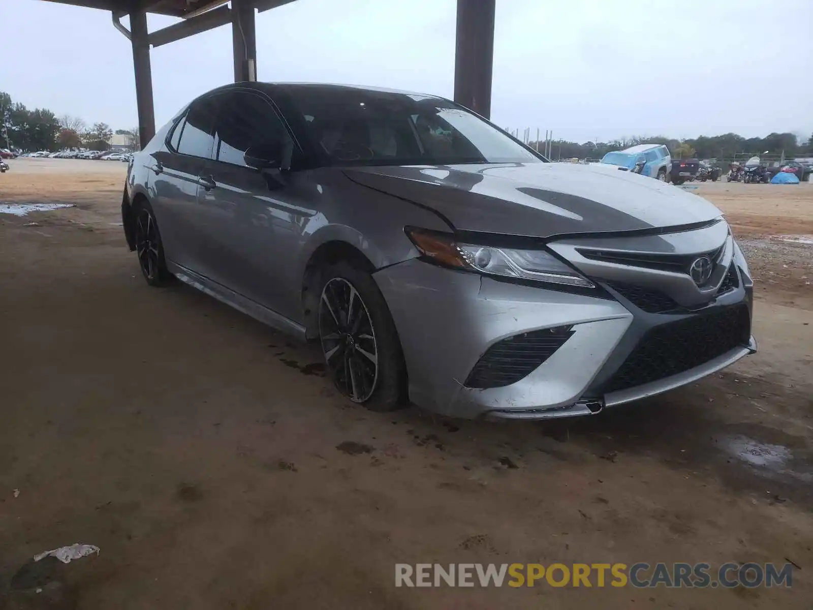 1 Photograph of a damaged car 4T1B61HK6KU287550 TOYOTA CAMRY 2019