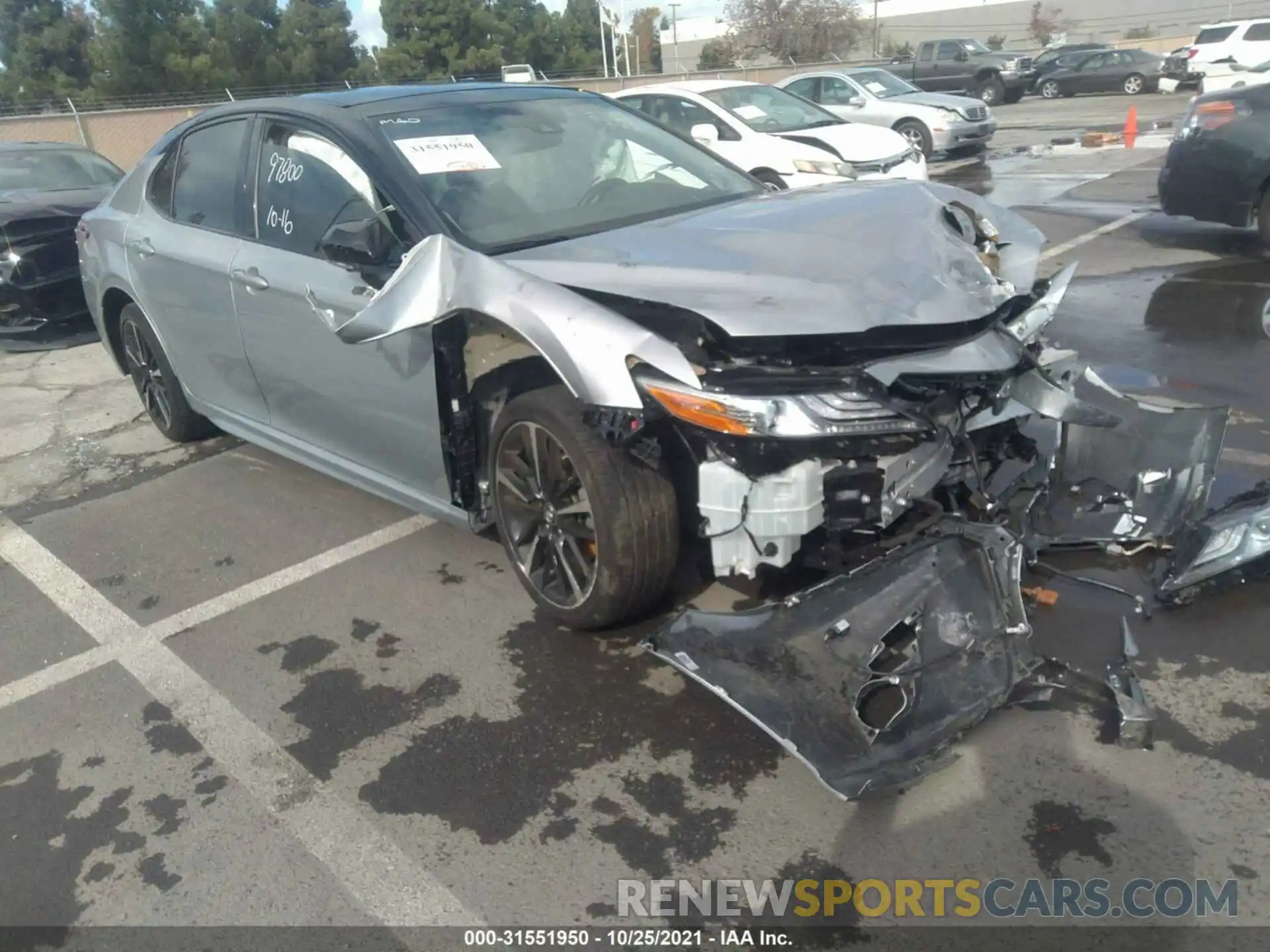 1 Photograph of a damaged car 4T1B61HK6KU288858 TOYOTA CAMRY 2019