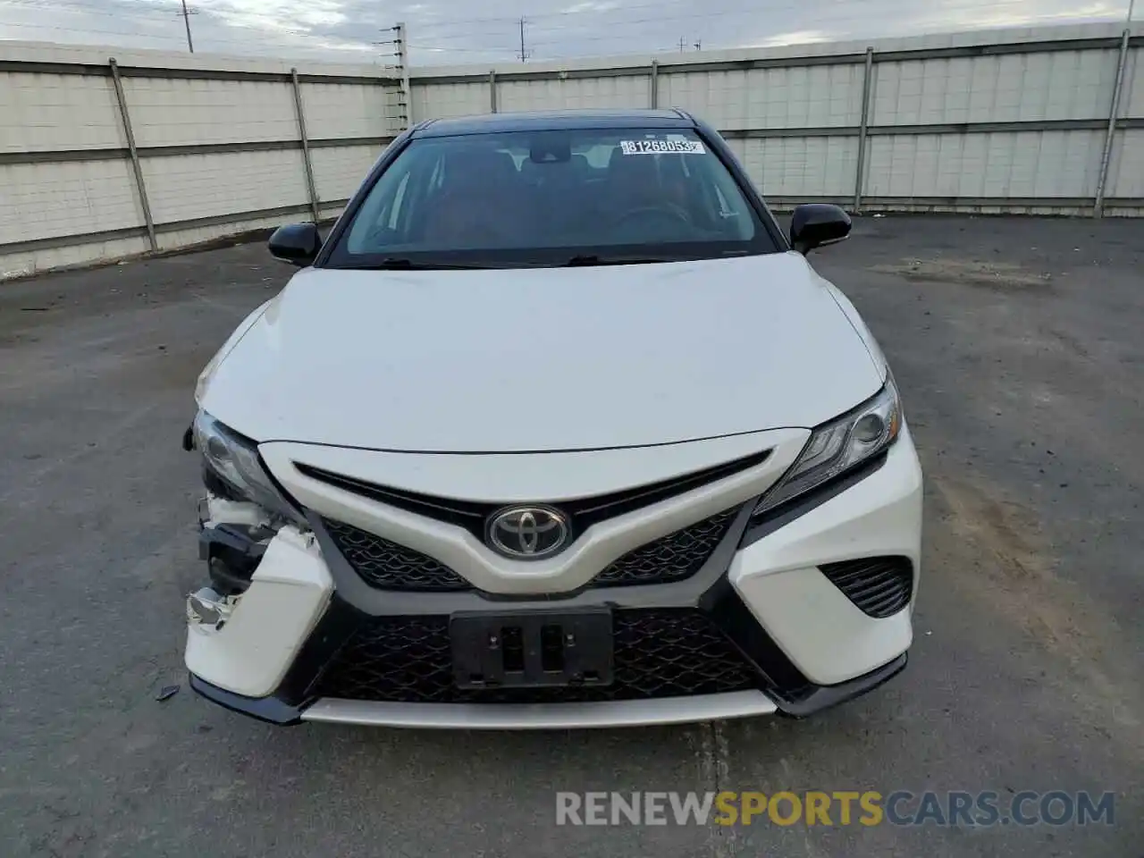 5 Photograph of a damaged car 4T1B61HK6KU295597 TOYOTA CAMRY 2019