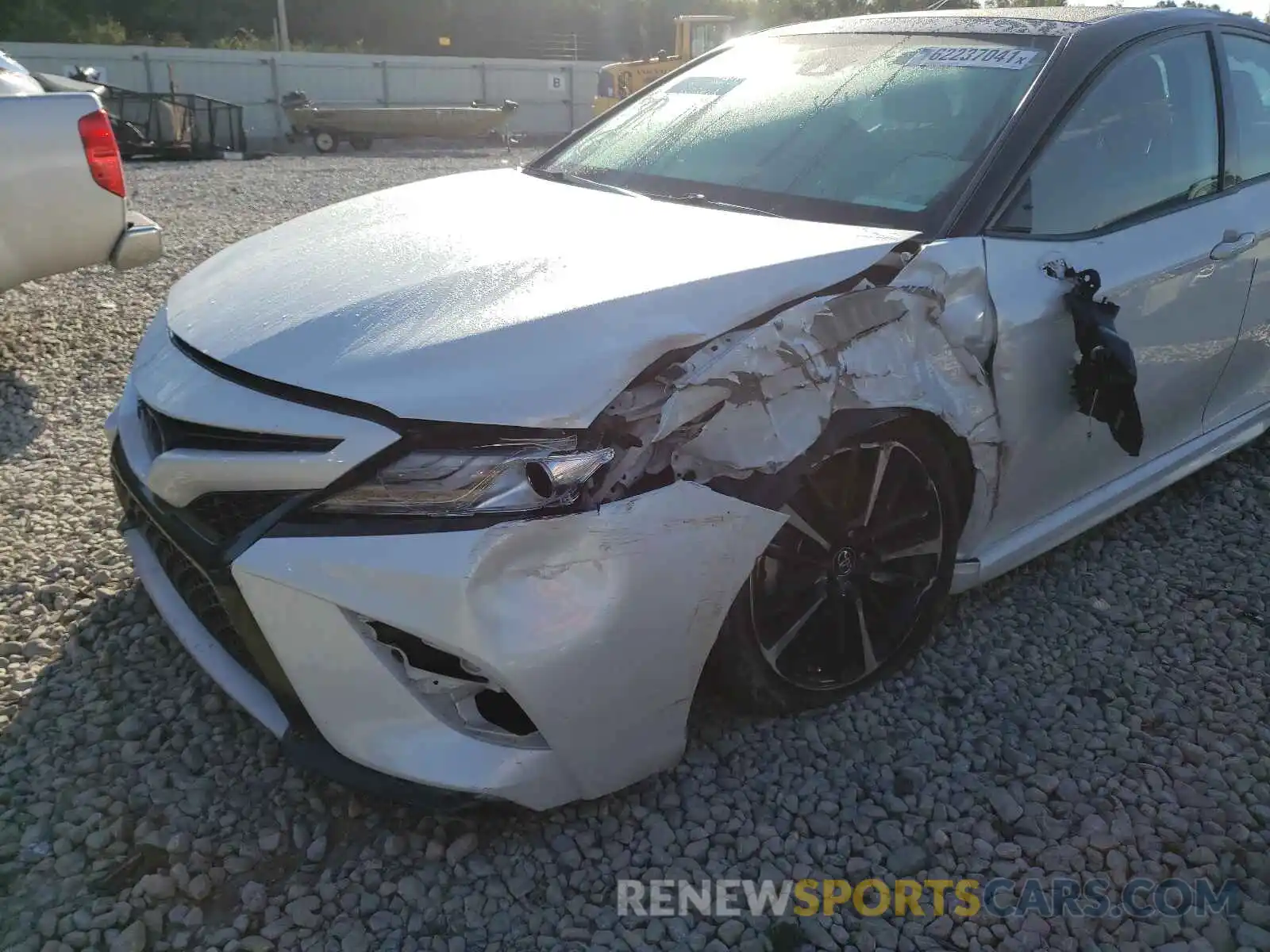 9 Photograph of a damaged car 4T1B61HK6KU298208 TOYOTA CAMRY 2019