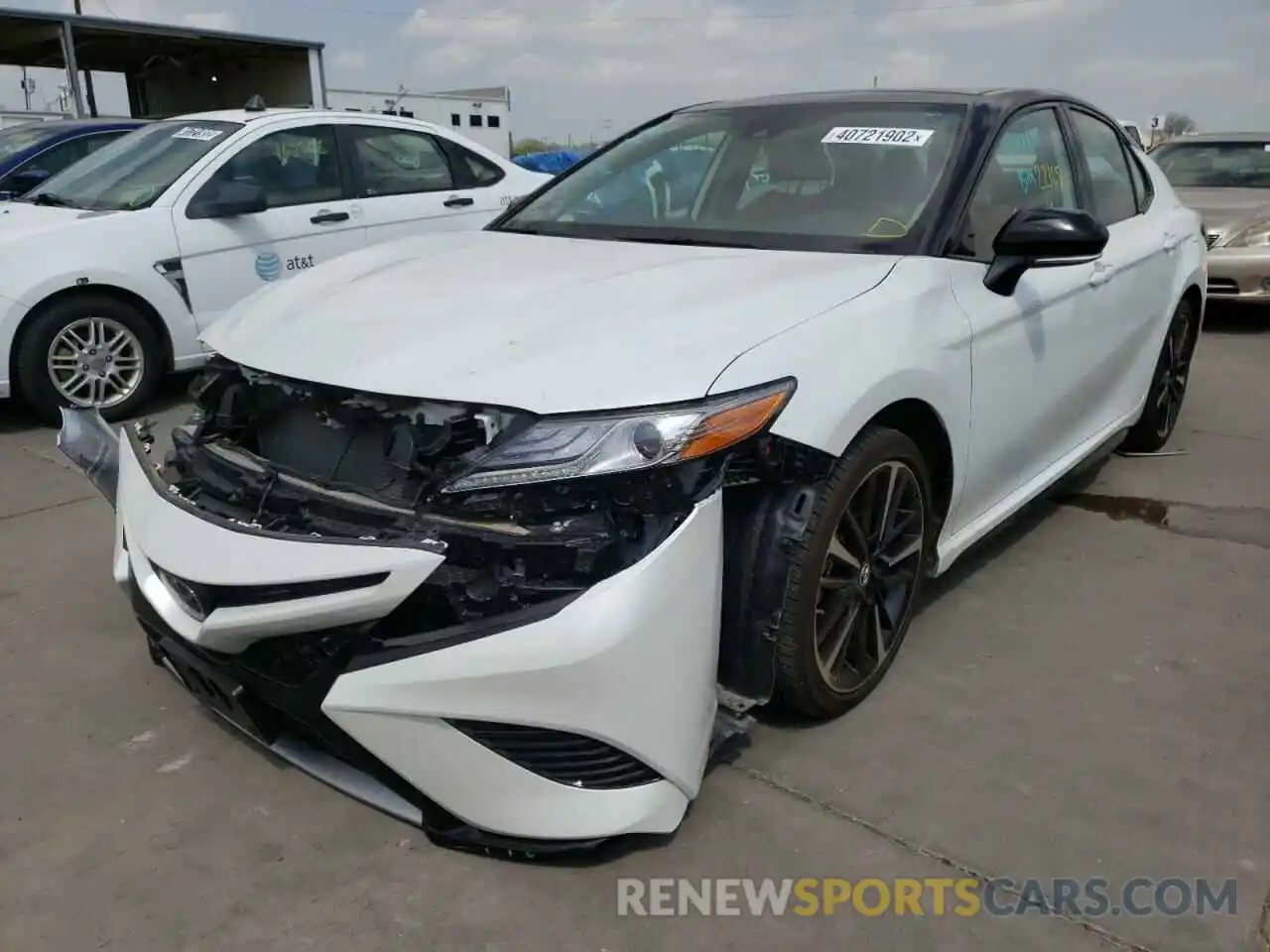 2 Фотография поврежденного автомобиля 4T1B61HK6KU298290 TOYOTA CAMRY 2019