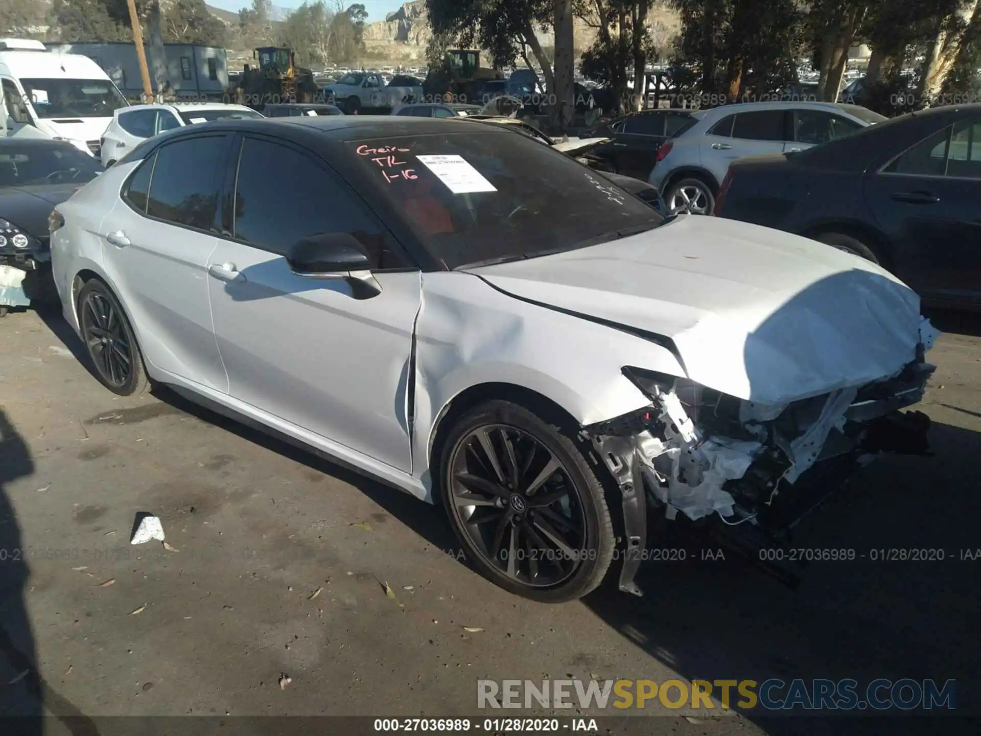 1 Photograph of a damaged car 4T1B61HK6KU299066 TOYOTA CAMRY 2019