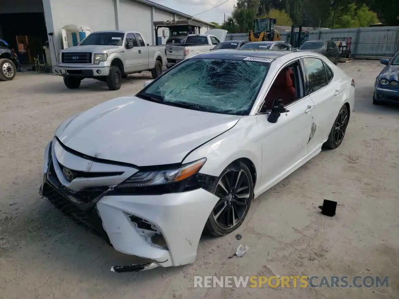 2 Photograph of a damaged car 4T1B61HK6KU696387 TOYOTA CAMRY 2019