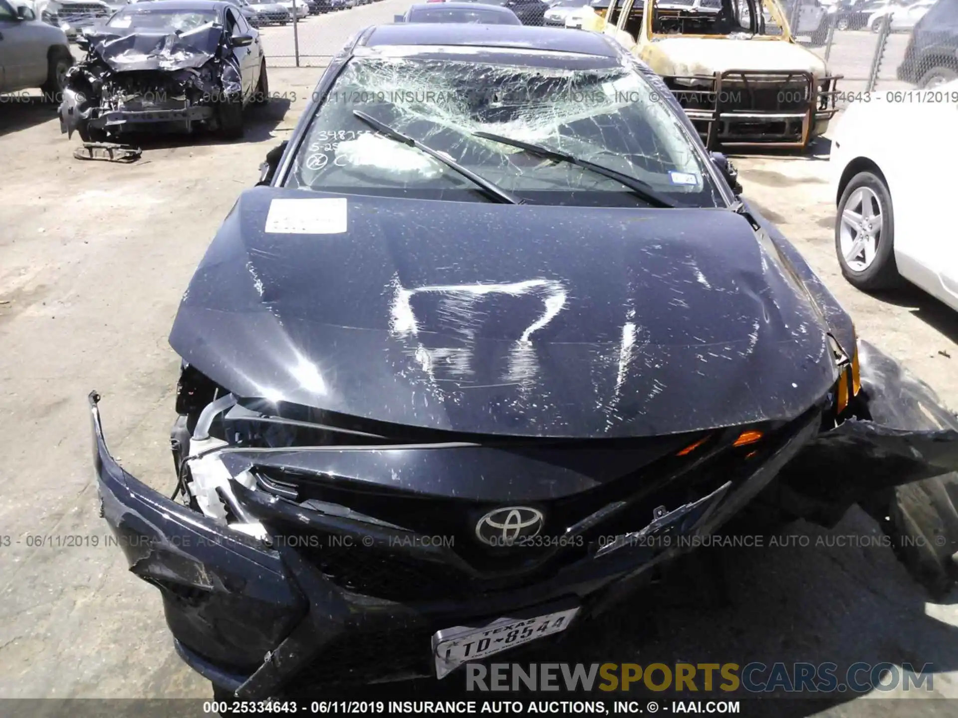 6 Photograph of a damaged car 4T1B61HK6KU708019 TOYOTA CAMRY 2019