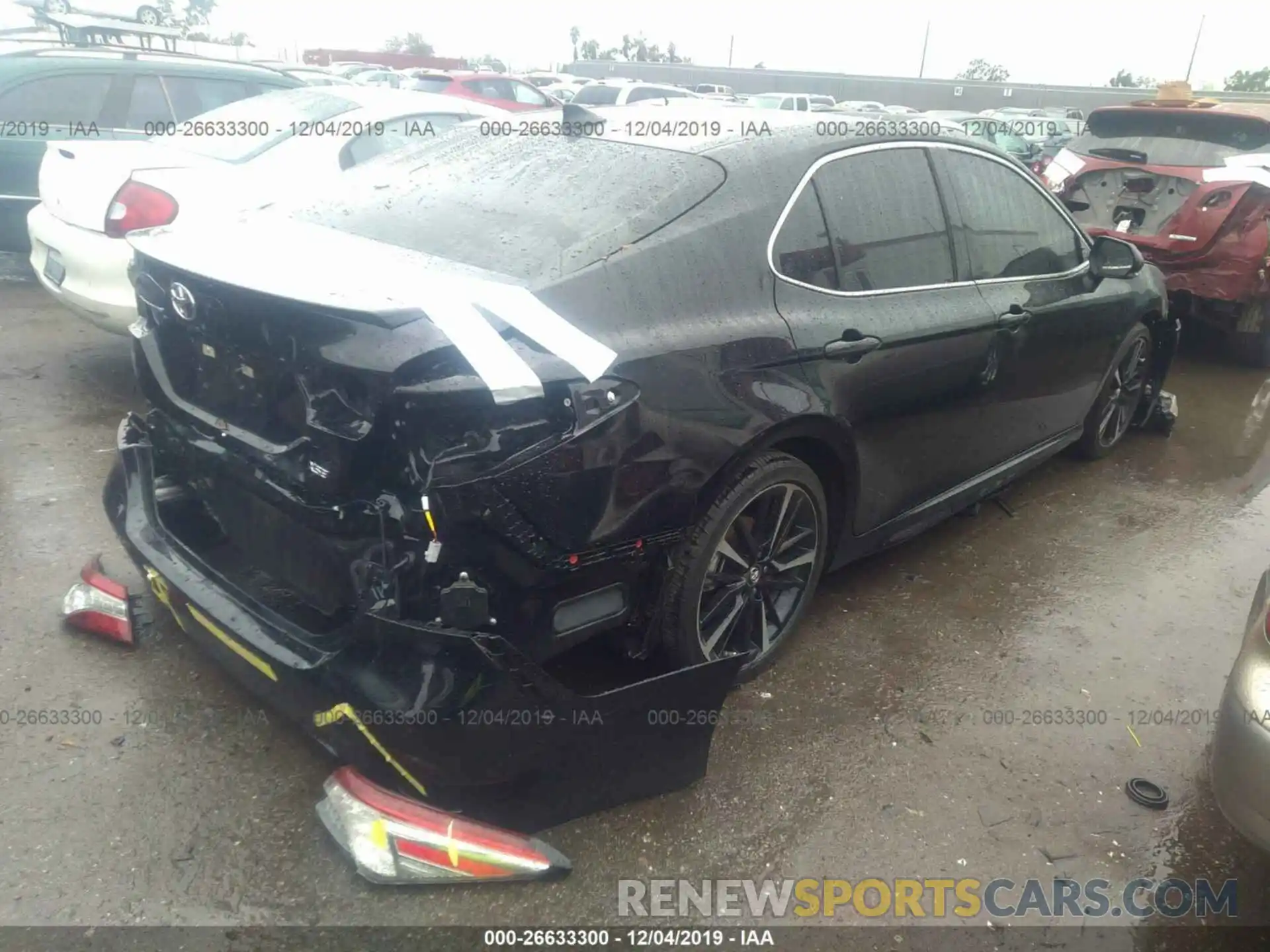 4 Photograph of a damaged car 4T1B61HK6KU741005 TOYOTA CAMRY 2019