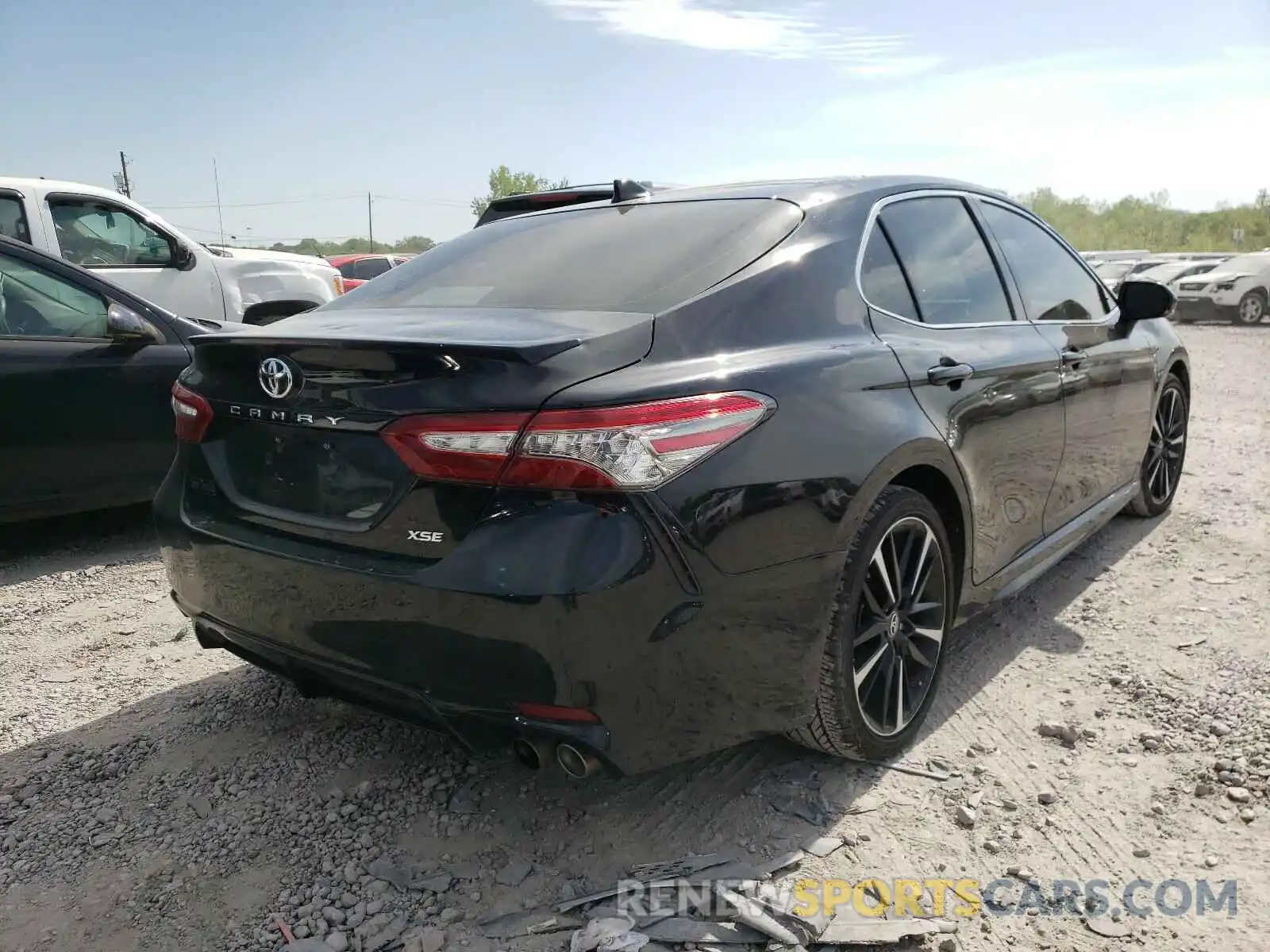 4 Photograph of a damaged car 4T1B61HK6KU741893 TOYOTA CAMRY 2019