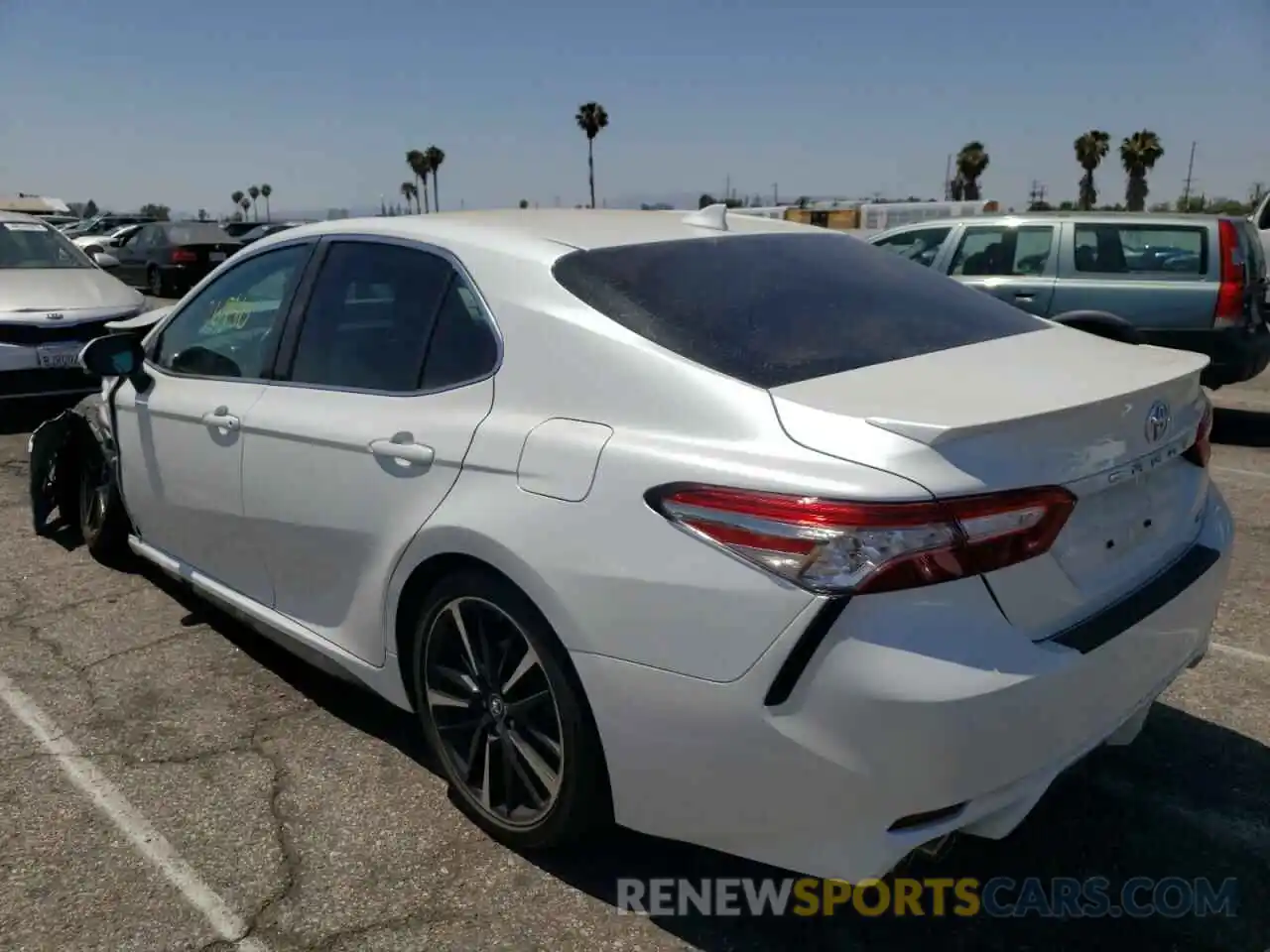 3 Photograph of a damaged car 4T1B61HK6KU743059 TOYOTA CAMRY 2019