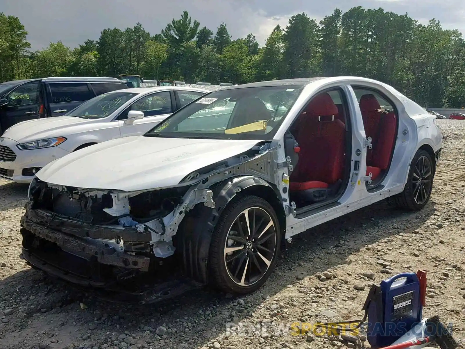 2 Photograph of a damaged car 4T1B61HK6KU757656 TOYOTA CAMRY 2019