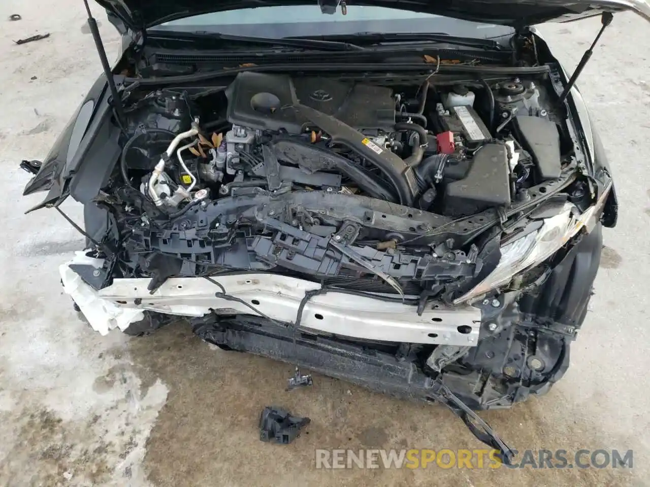 7 Photograph of a damaged car 4T1B61HK6KU757821 TOYOTA CAMRY 2019