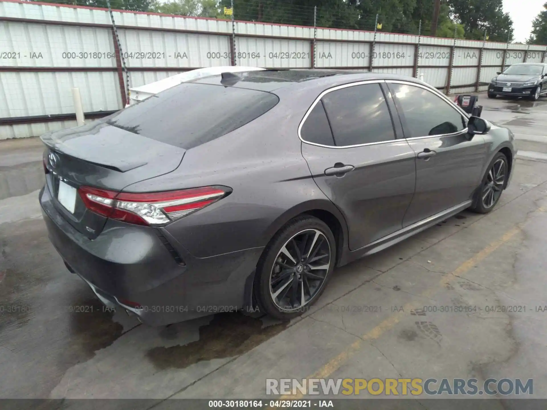 4 Photograph of a damaged car 4T1B61HK6KU767555 TOYOTA CAMRY 2019