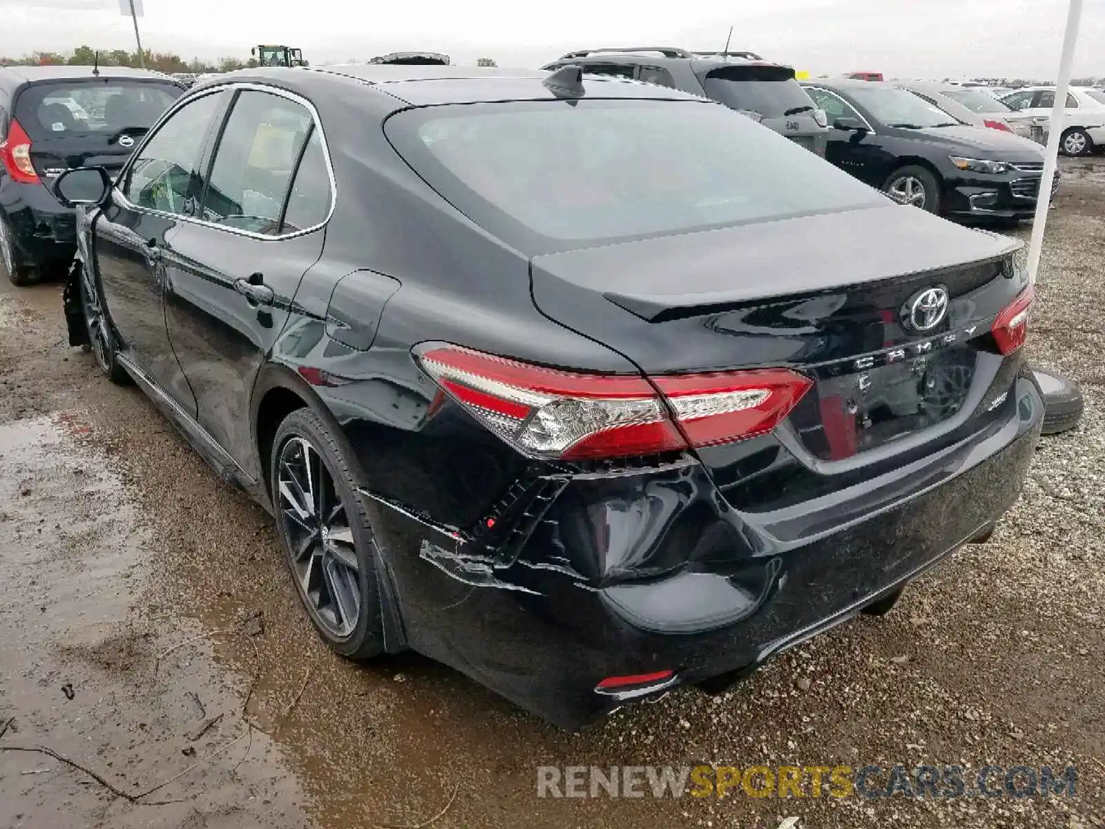 3 Photograph of a damaged car 4T1B61HK6KU794707 TOYOTA CAMRY 2019