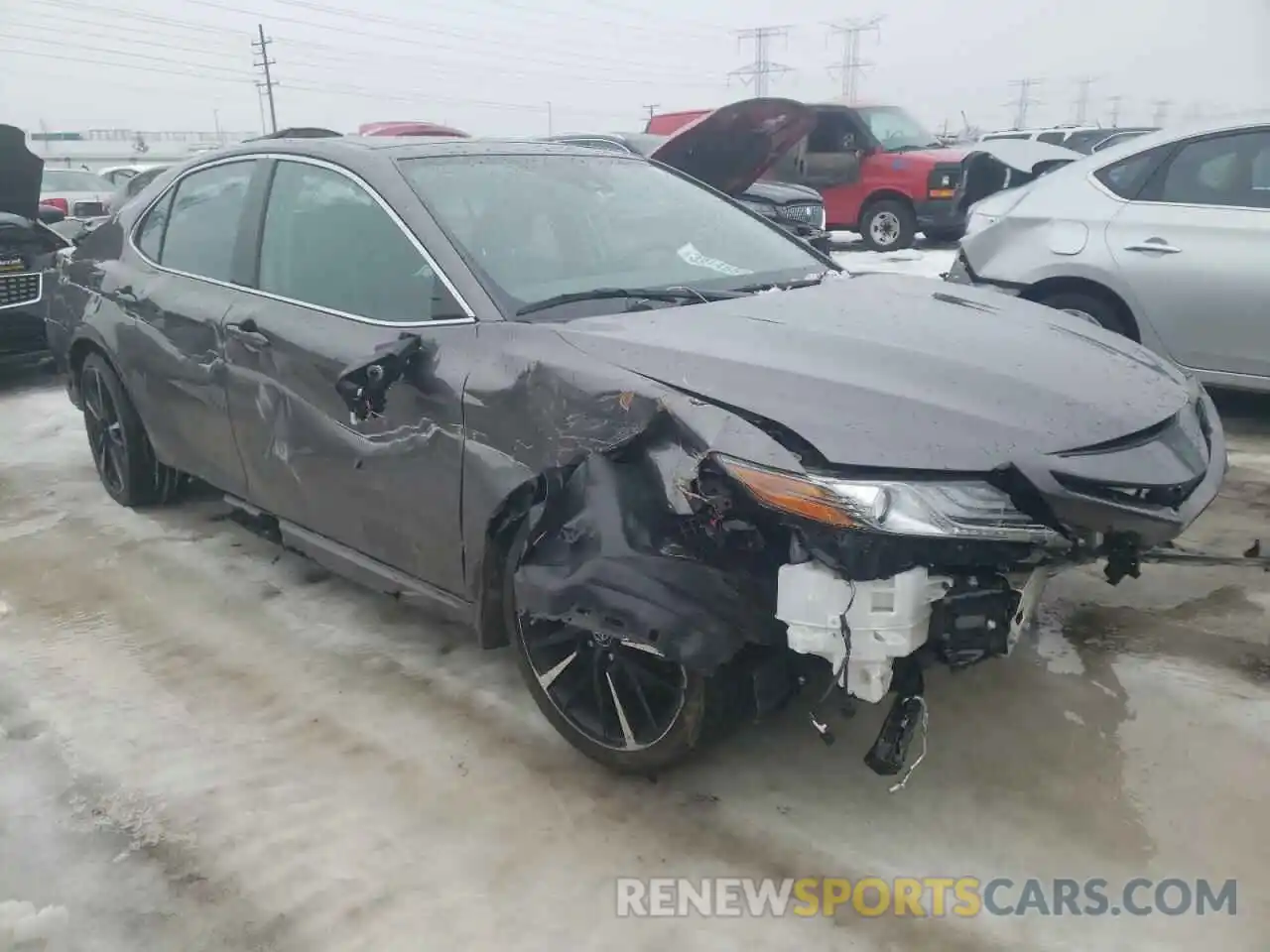 4 Photograph of a damaged car 4T1B61HK6KU806242 TOYOTA CAMRY 2019