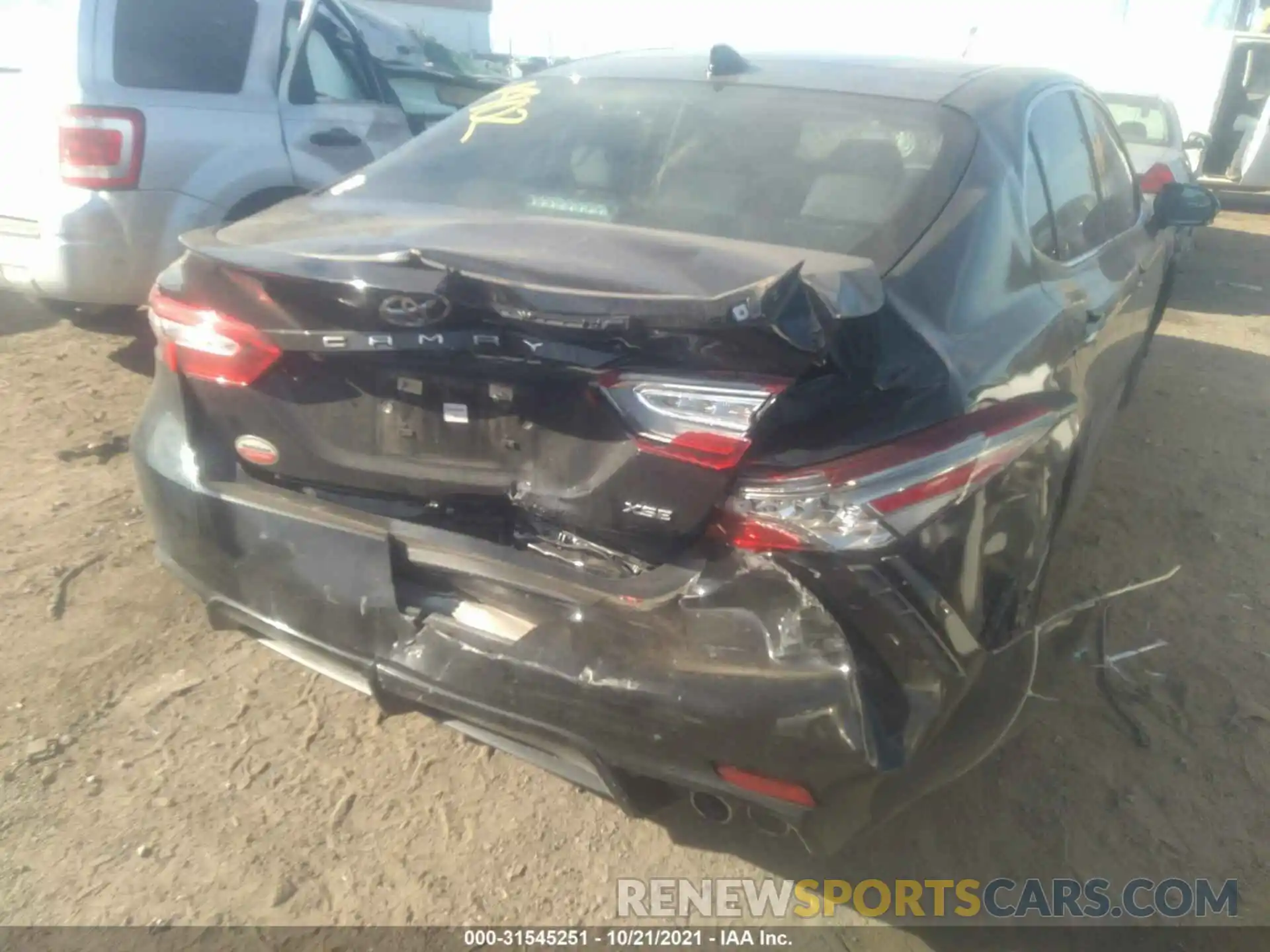 6 Photograph of a damaged car 4T1B61HK6KU812381 TOYOTA CAMRY 2019