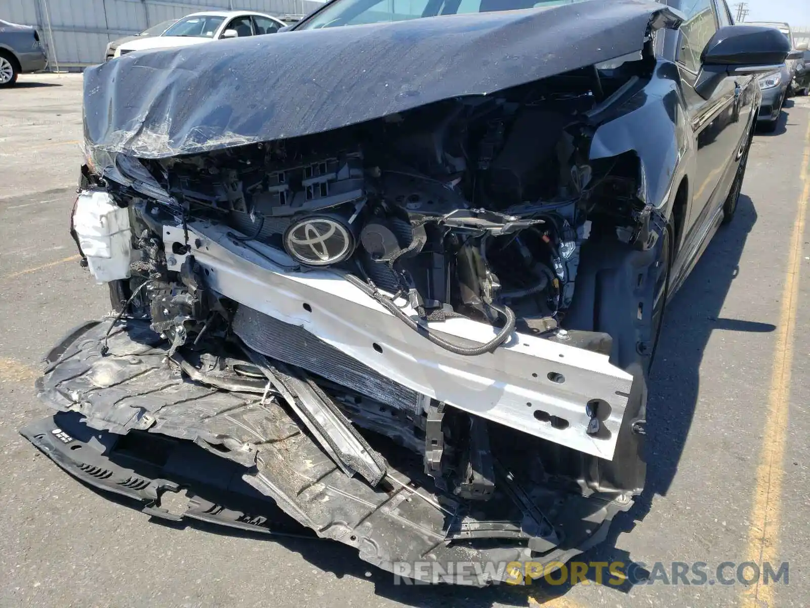 9 Photograph of a damaged car 4T1B61HK6KU816706 TOYOTA CAMRY 2019