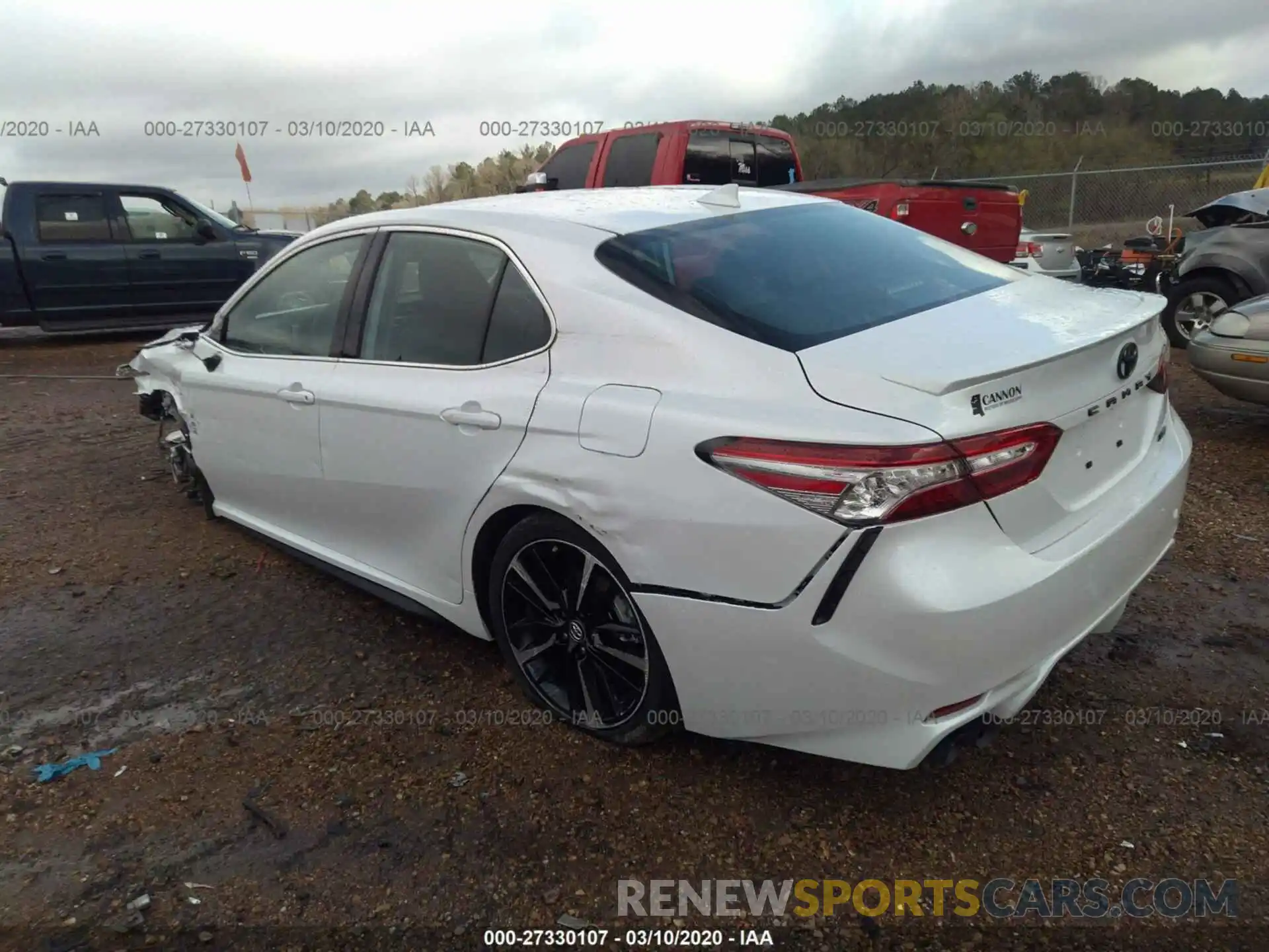 3 Photograph of a damaged car 4T1B61HK6KU817905 TOYOTA CAMRY 2019