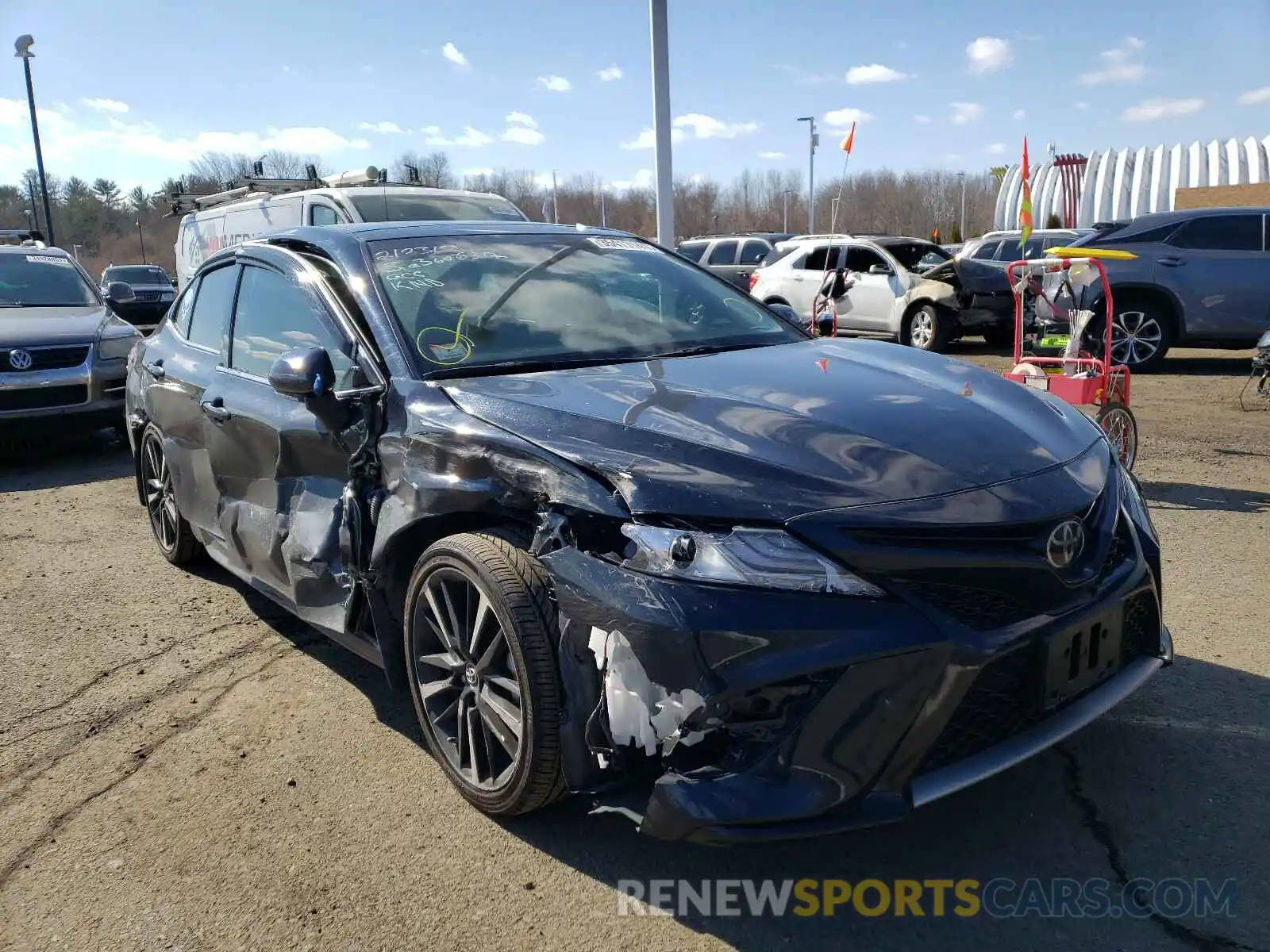 1 Photograph of a damaged car 4T1B61HK6KU824899 TOYOTA CAMRY 2019