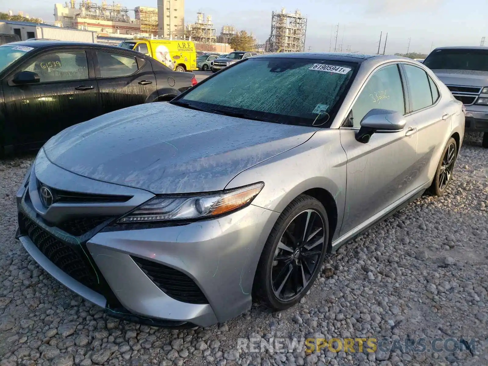 2 Photograph of a damaged car 4T1B61HK6KU832730 TOYOTA CAMRY 2019