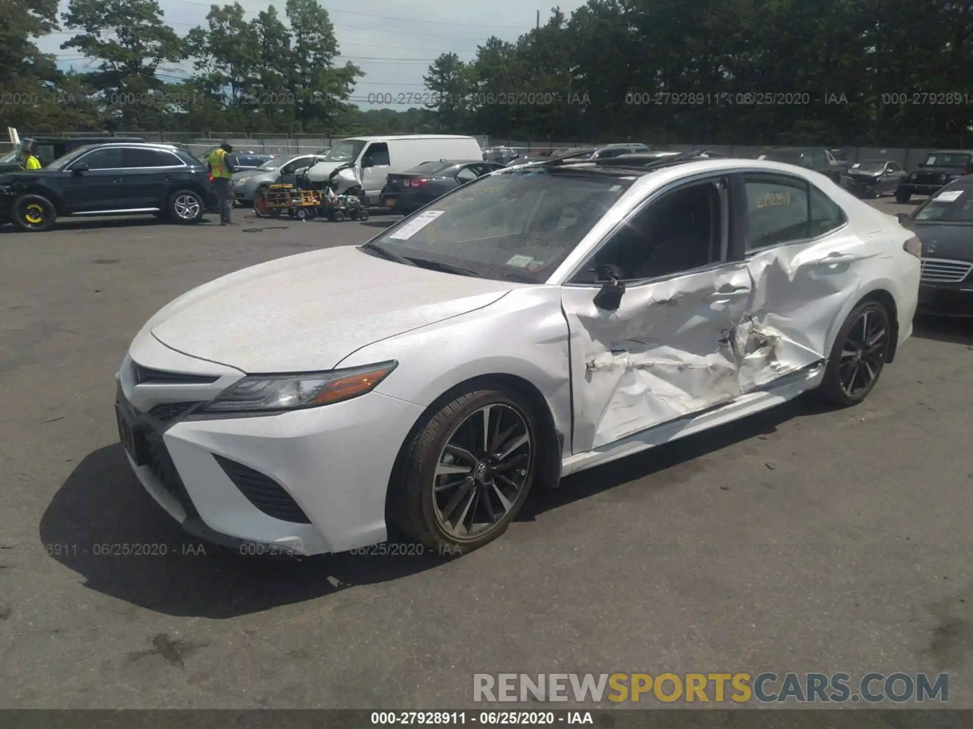 2 Photograph of a damaged car 4T1B61HK6KU836129 TOYOTA CAMRY 2019