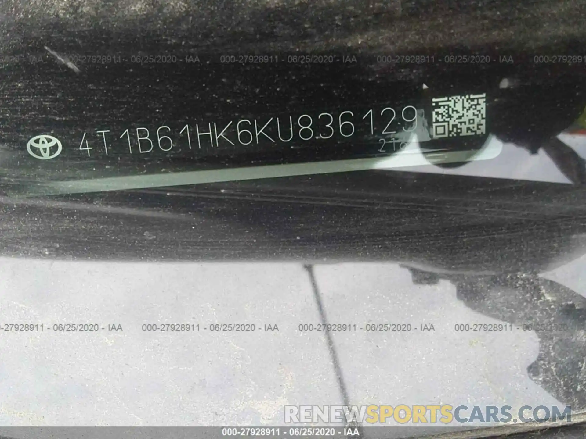 9 Photograph of a damaged car 4T1B61HK6KU836129 TOYOTA CAMRY 2019