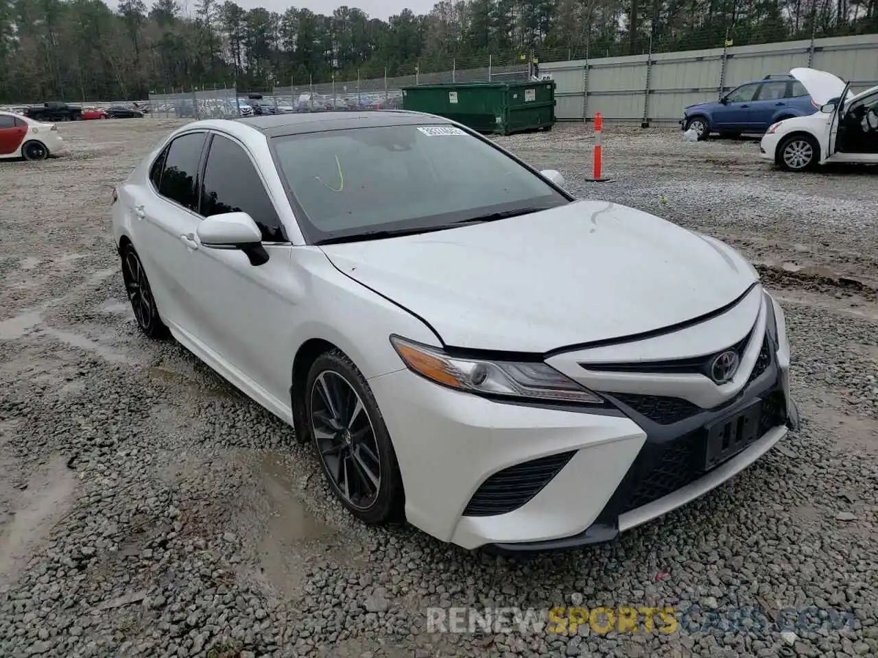 1 Photograph of a damaged car 4T1B61HK6KU841525 TOYOTA CAMRY 2019