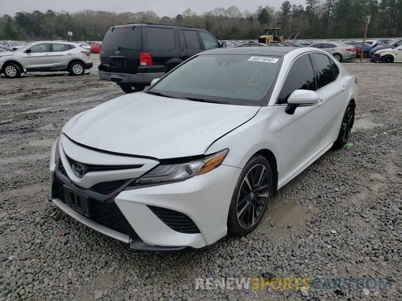 2 Photograph of a damaged car 4T1B61HK6KU841525 TOYOTA CAMRY 2019