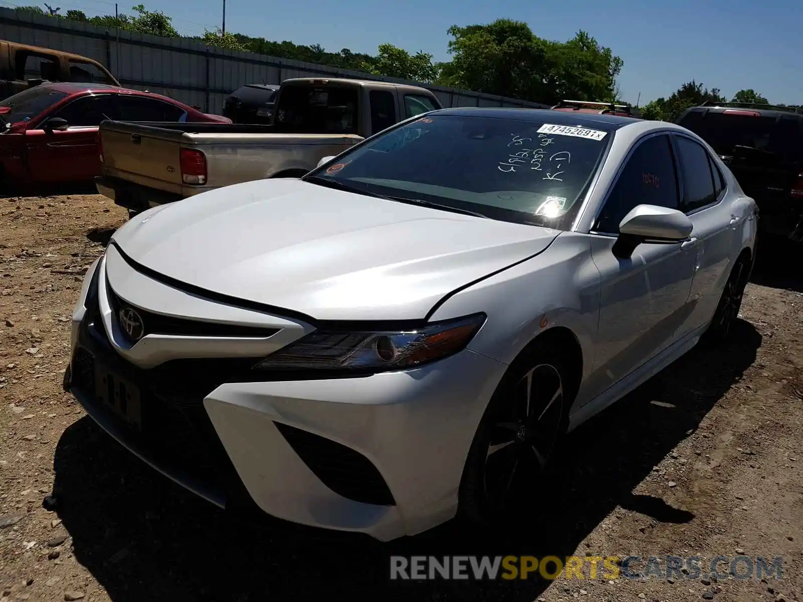 2 Photograph of a damaged car 4T1B61HK6KU848362 TOYOTA CAMRY 2019