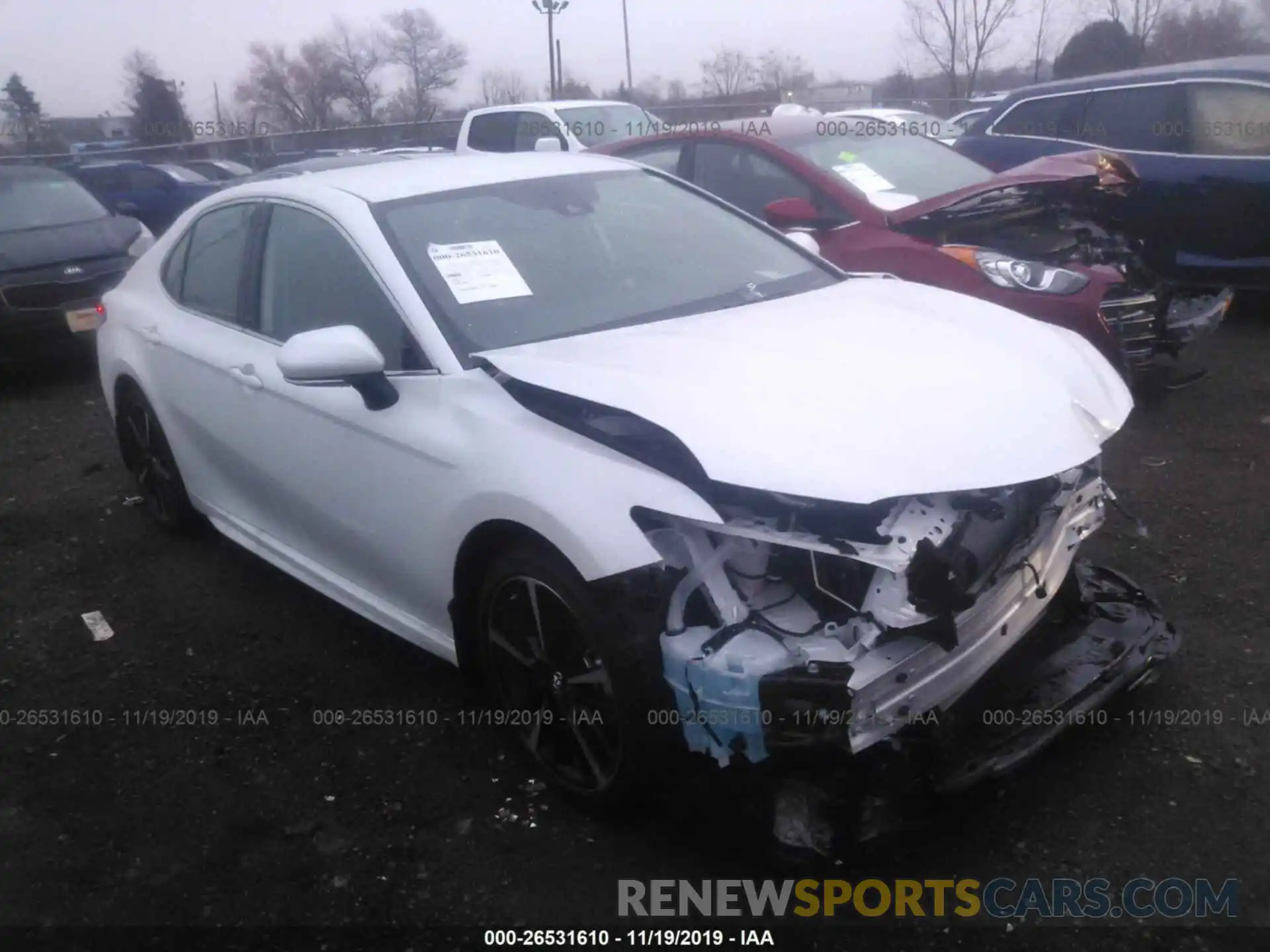 1 Photograph of a damaged car 4T1B61HK6KU852007 TOYOTA CAMRY 2019