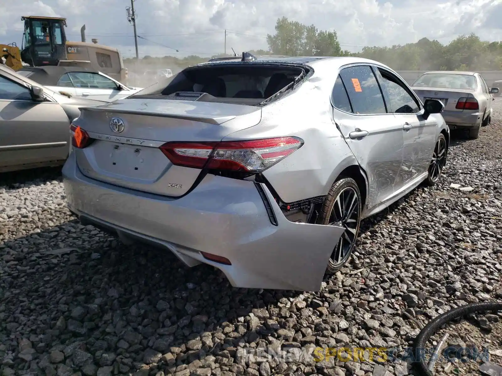 4 Photograph of a damaged car 4T1B61HK7KU163674 TOYOTA CAMRY 2019