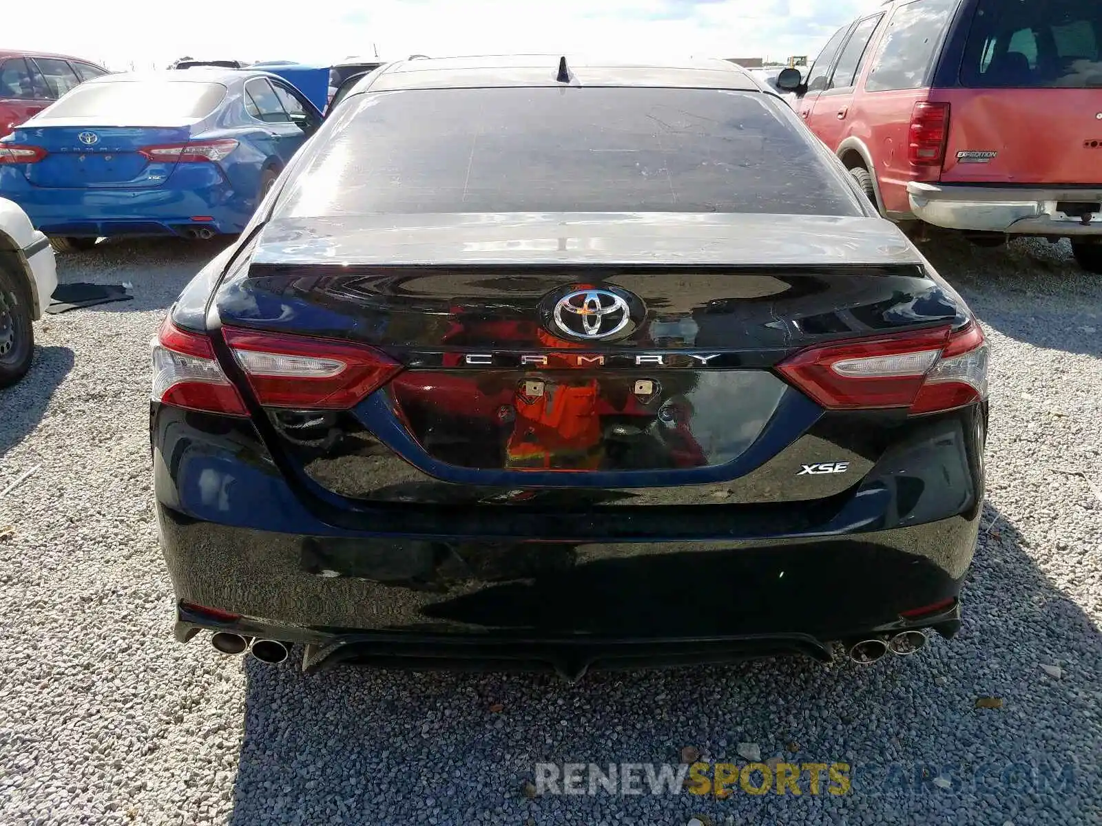 9 Photograph of a damaged car 4T1B61HK7KU173573 TOYOTA CAMRY 2019