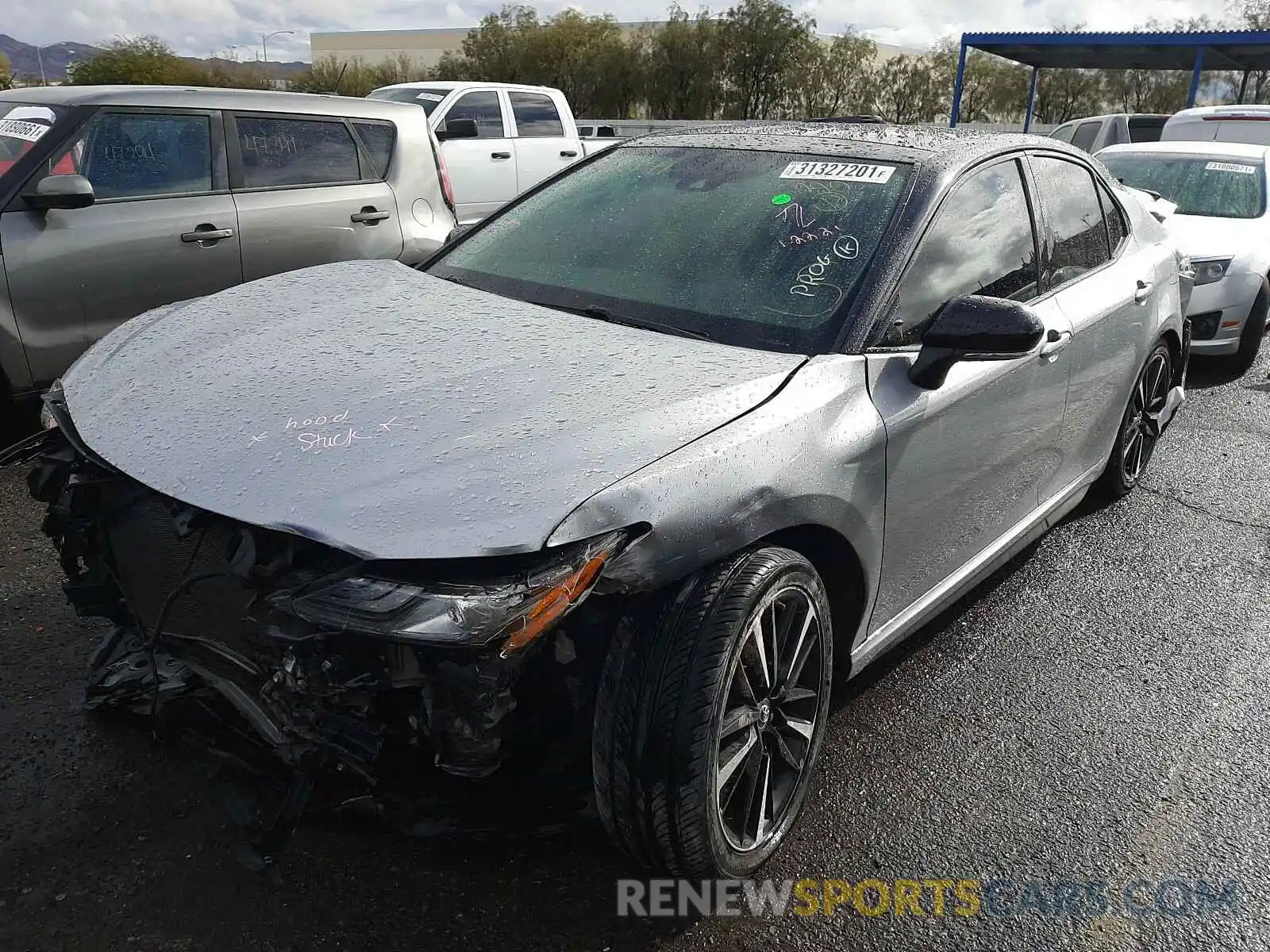 2 Photograph of a damaged car 4T1B61HK7KU173914 TOYOTA CAMRY 2019