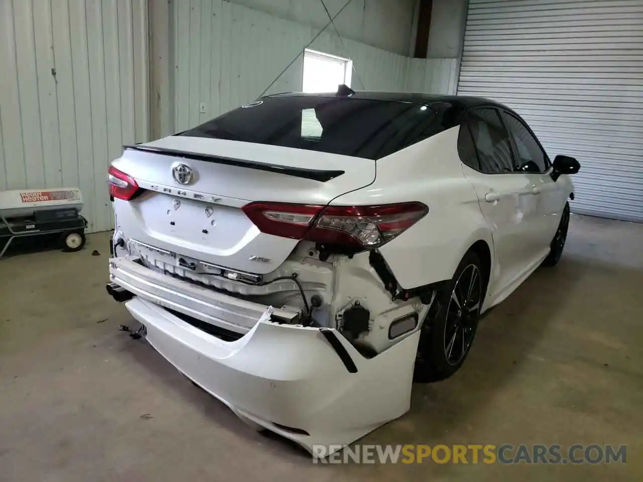 4 Photograph of a damaged car 4T1B61HK7KU183844 TOYOTA CAMRY 2019