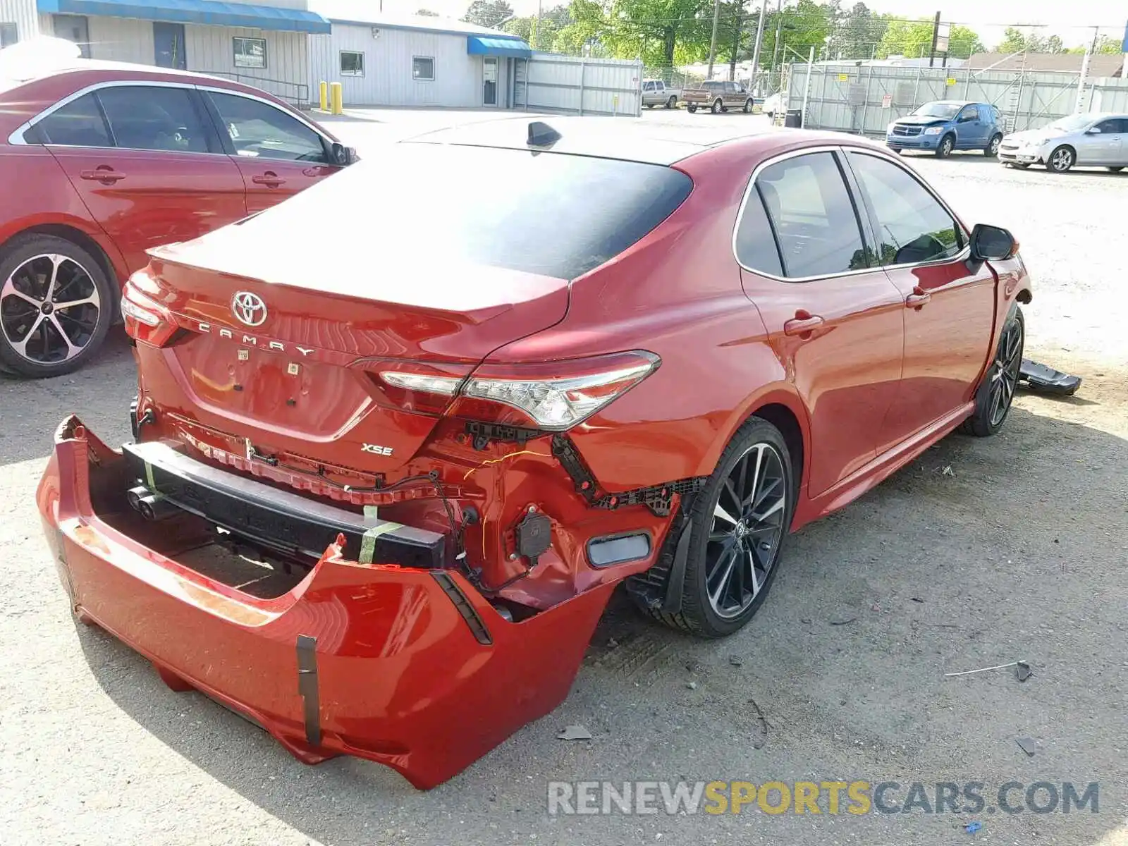 4 Photograph of a damaged car 4T1B61HK7KU185898 TOYOTA CAMRY 2019