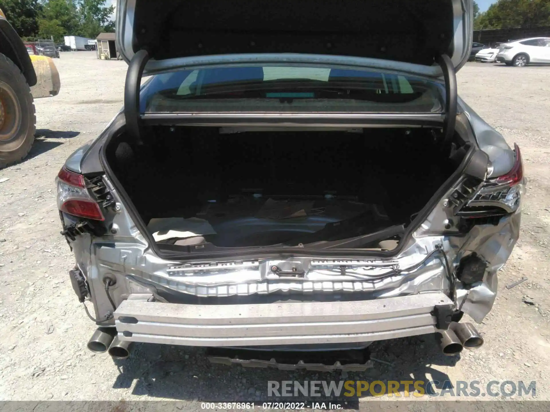 6 Photograph of a damaged car 4T1B61HK7KU186727 TOYOTA CAMRY 2019