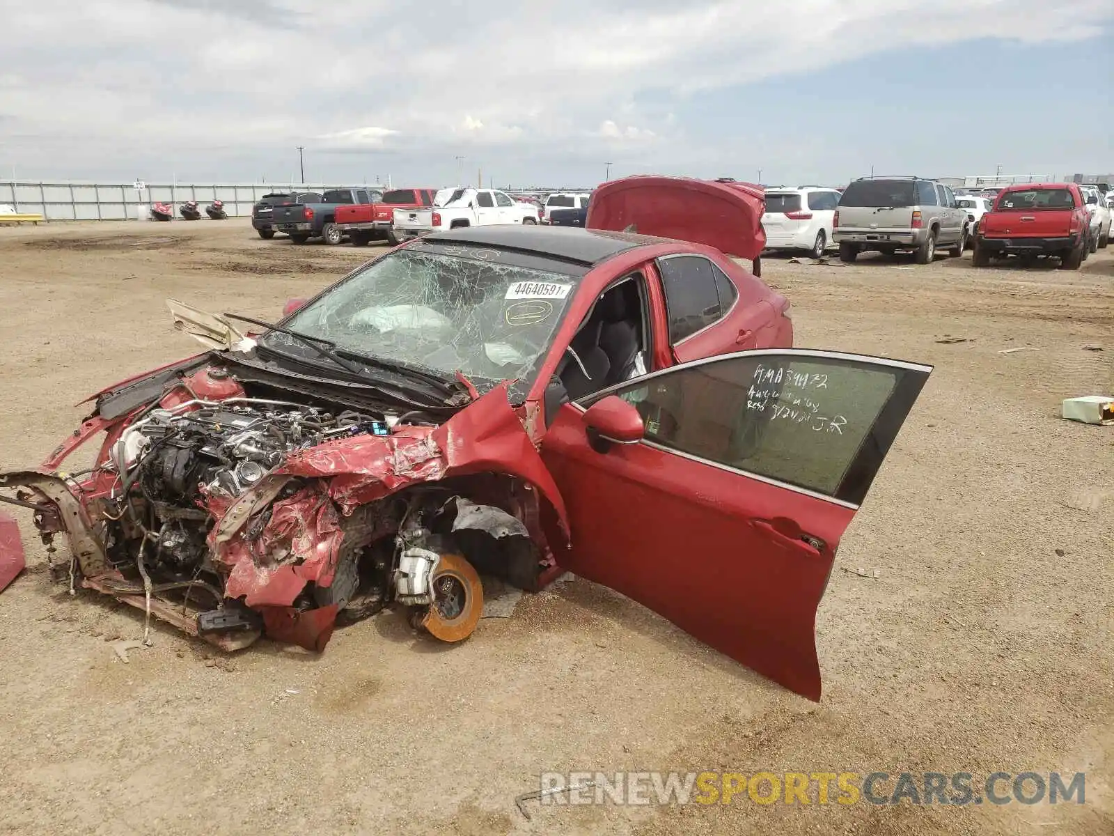 2 Photograph of a damaged car 4T1B61HK7KU188090 TOYOTA CAMRY 2019