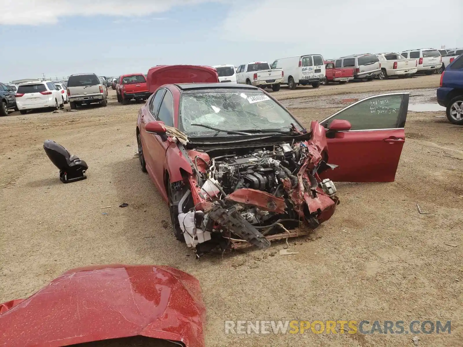 9 Photograph of a damaged car 4T1B61HK7KU188090 TOYOTA CAMRY 2019