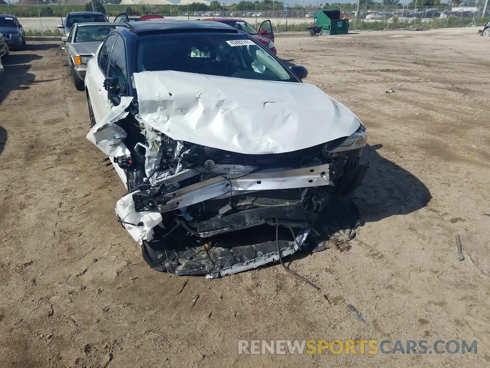 9 Photograph of a damaged car 4T1B61HK7KU195444 TOYOTA CAMRY 2019