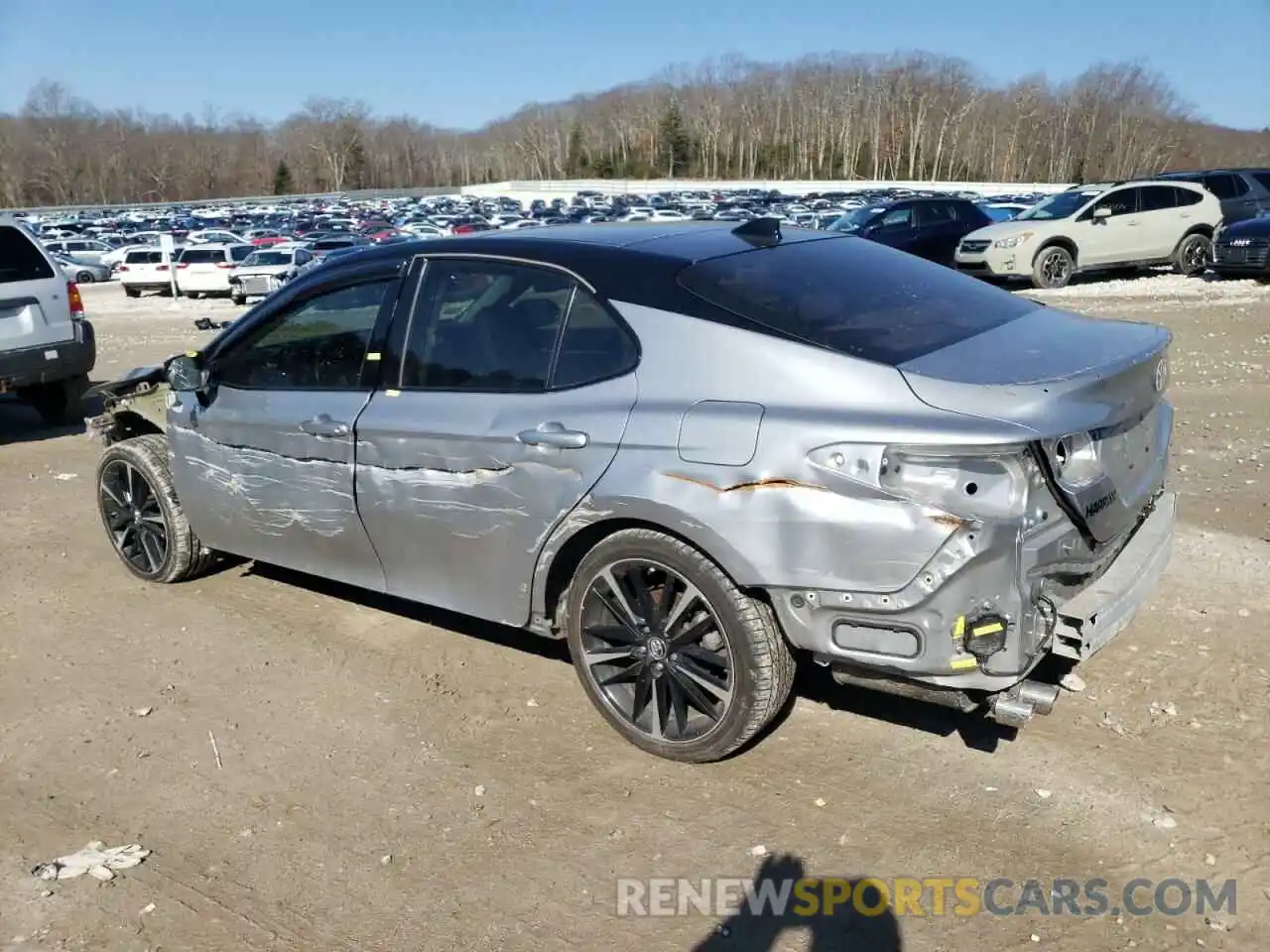 2 Photograph of a damaged car 4T1B61HK7KU198179 TOYOTA CAMRY 2019