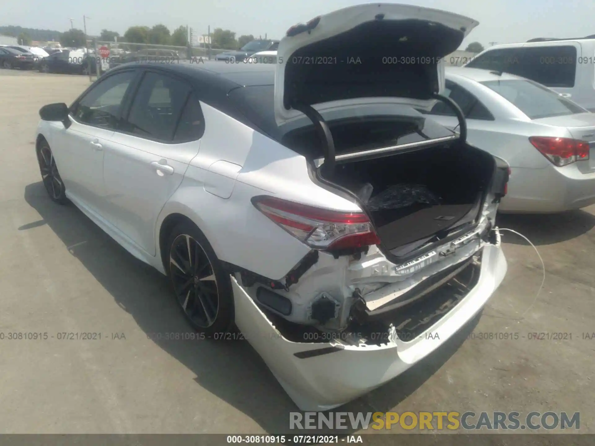 6 Photograph of a damaged car 4T1B61HK7KU200271 TOYOTA CAMRY 2019