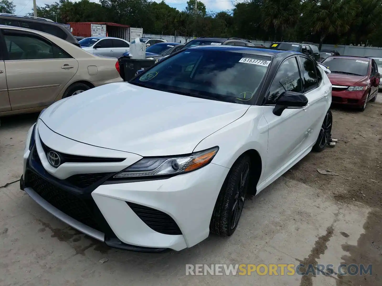 2 Photograph of a damaged car 4T1B61HK7KU200657 TOYOTA CAMRY 2019