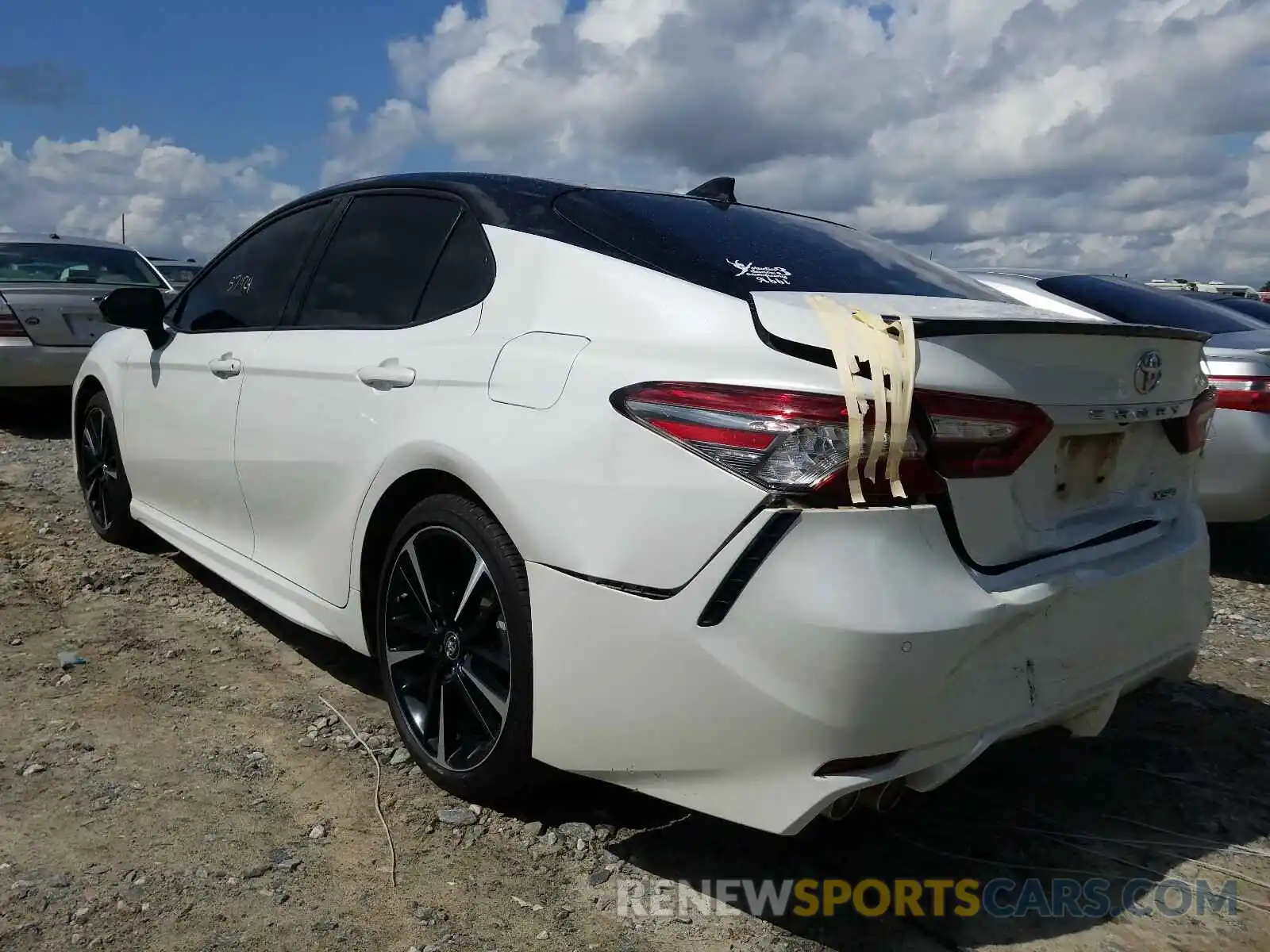 3 Photograph of a damaged car 4T1B61HK7KU206474 TOYOTA CAMRY 2019