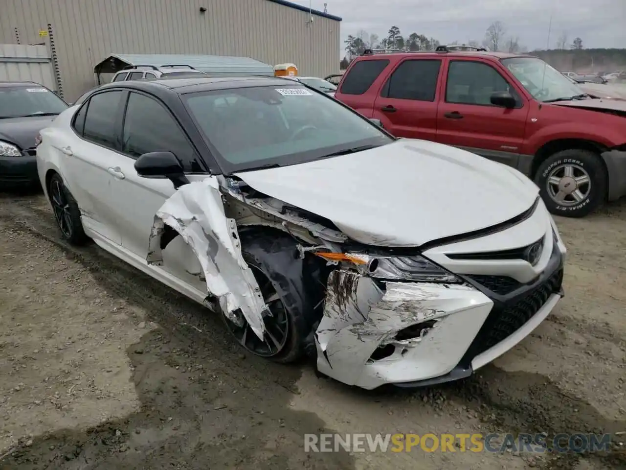 1 Photograph of a damaged car 4T1B61HK7KU209701 TOYOTA CAMRY 2019