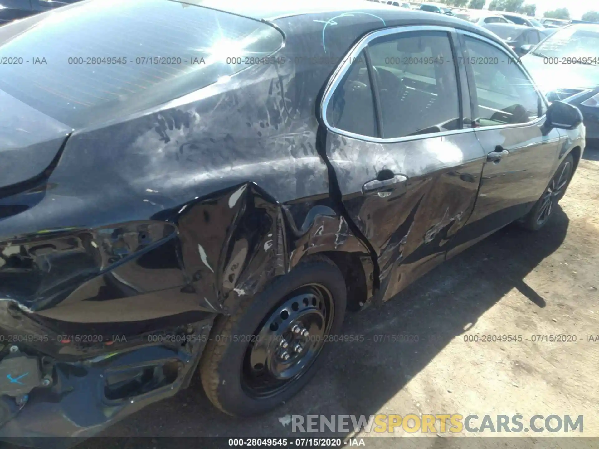 6 Photograph of a damaged car 4T1B61HK7KU210945 TOYOTA CAMRY 2019